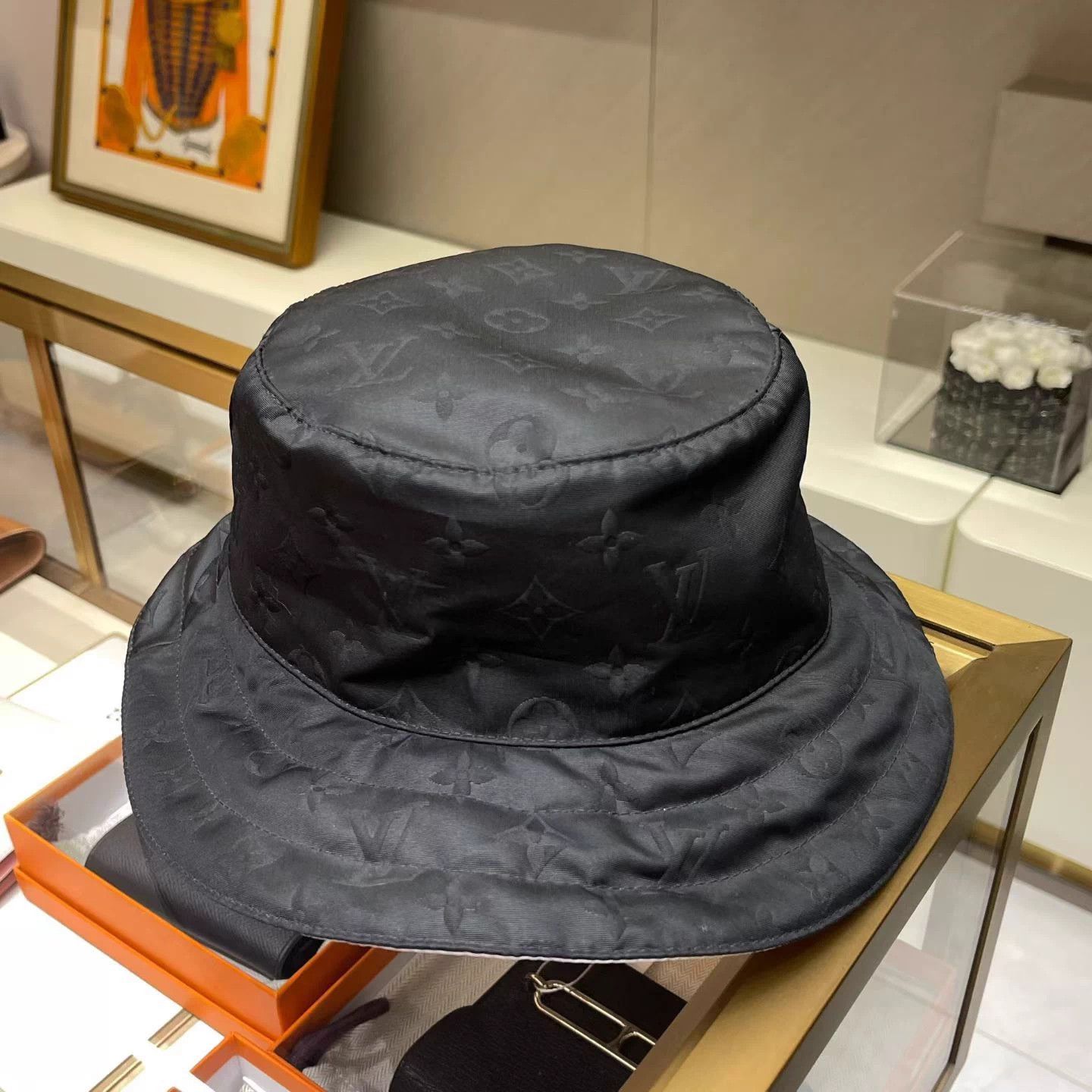 Louis Vuitton LV Double Sided Bucket Hat New L Size ONE SIZE - 2 Thumbnail