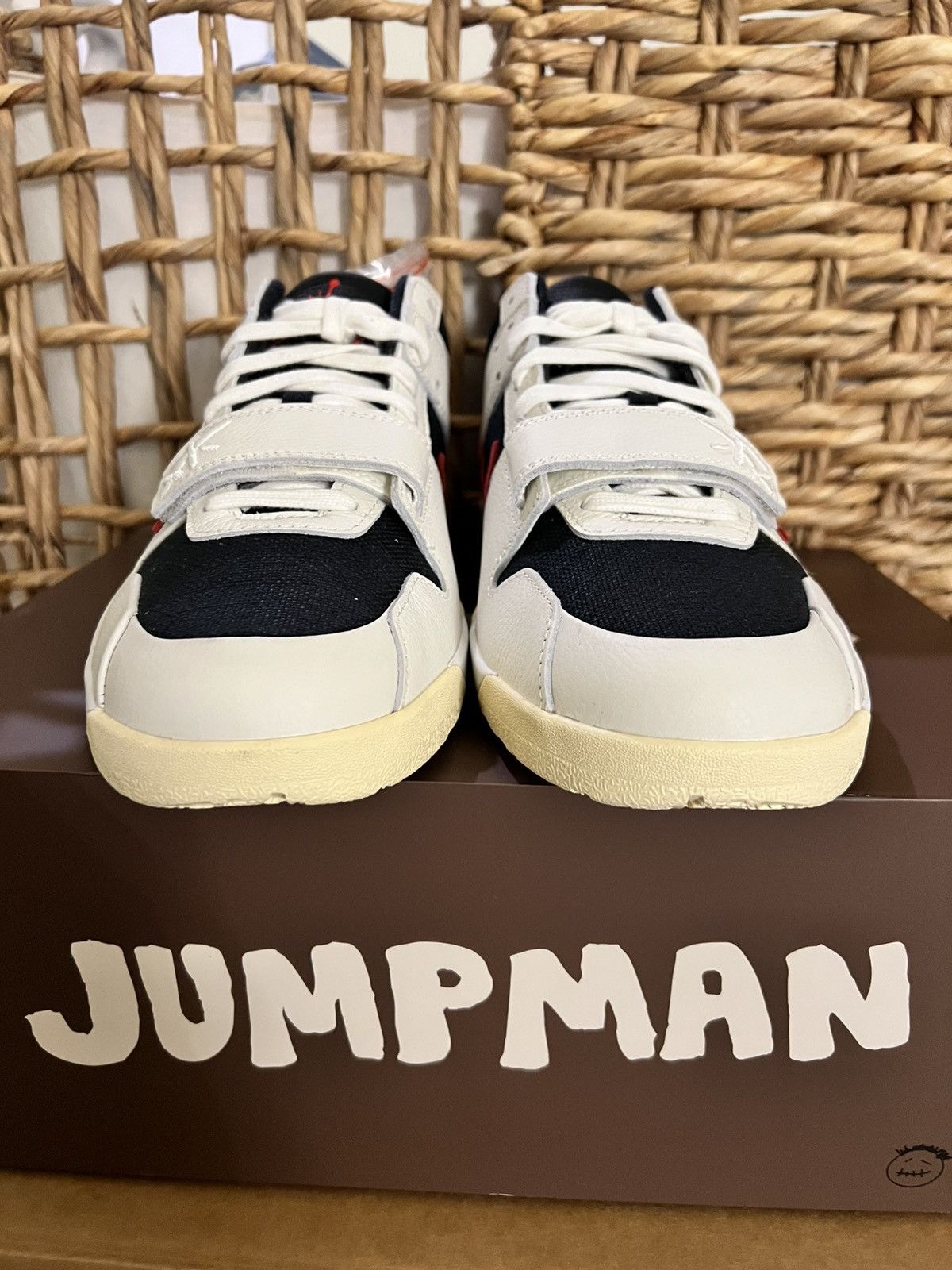 Travis Scott Travis Scott Jumpman Jacks TR Red Size US 12 / EU 45 - 2 Thumbnail