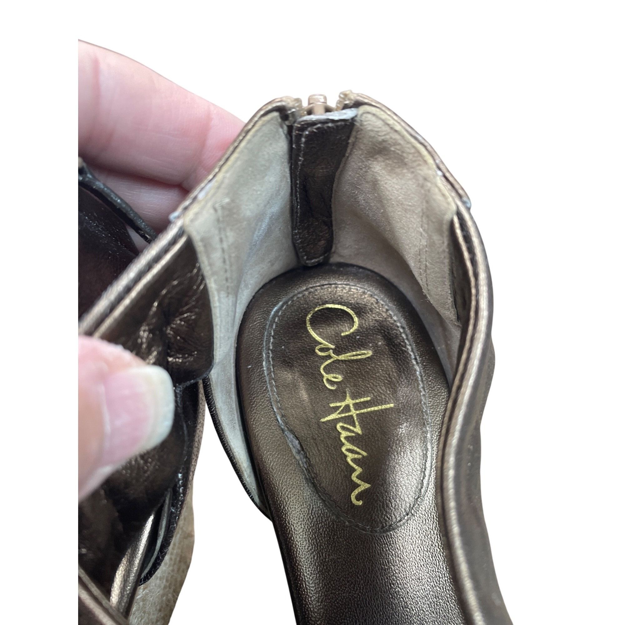 Cole Haan Cole Haan Womans Gold Beige 4" Wedge Heels Shoes Sz 9527 Size US 8 / IT 38 - 9 Thumbnail