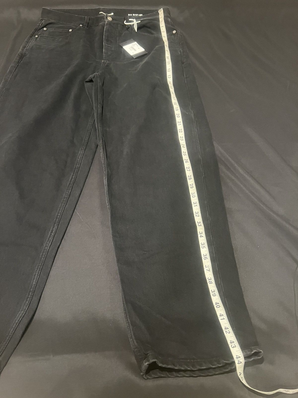 Saint Laurent Paris Saint Laurent men’s oversized jeans. 36/XL. $1050 Size US 36 / EU 52 - 3 Thumbnail