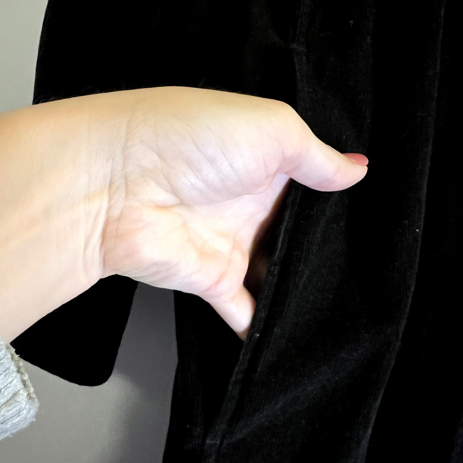 Cos Cos Corduroy Button Down Long Sleeve Shirt Dress in Black Size M / US 6-8 / IT 42-44 - 7 Thumbnail