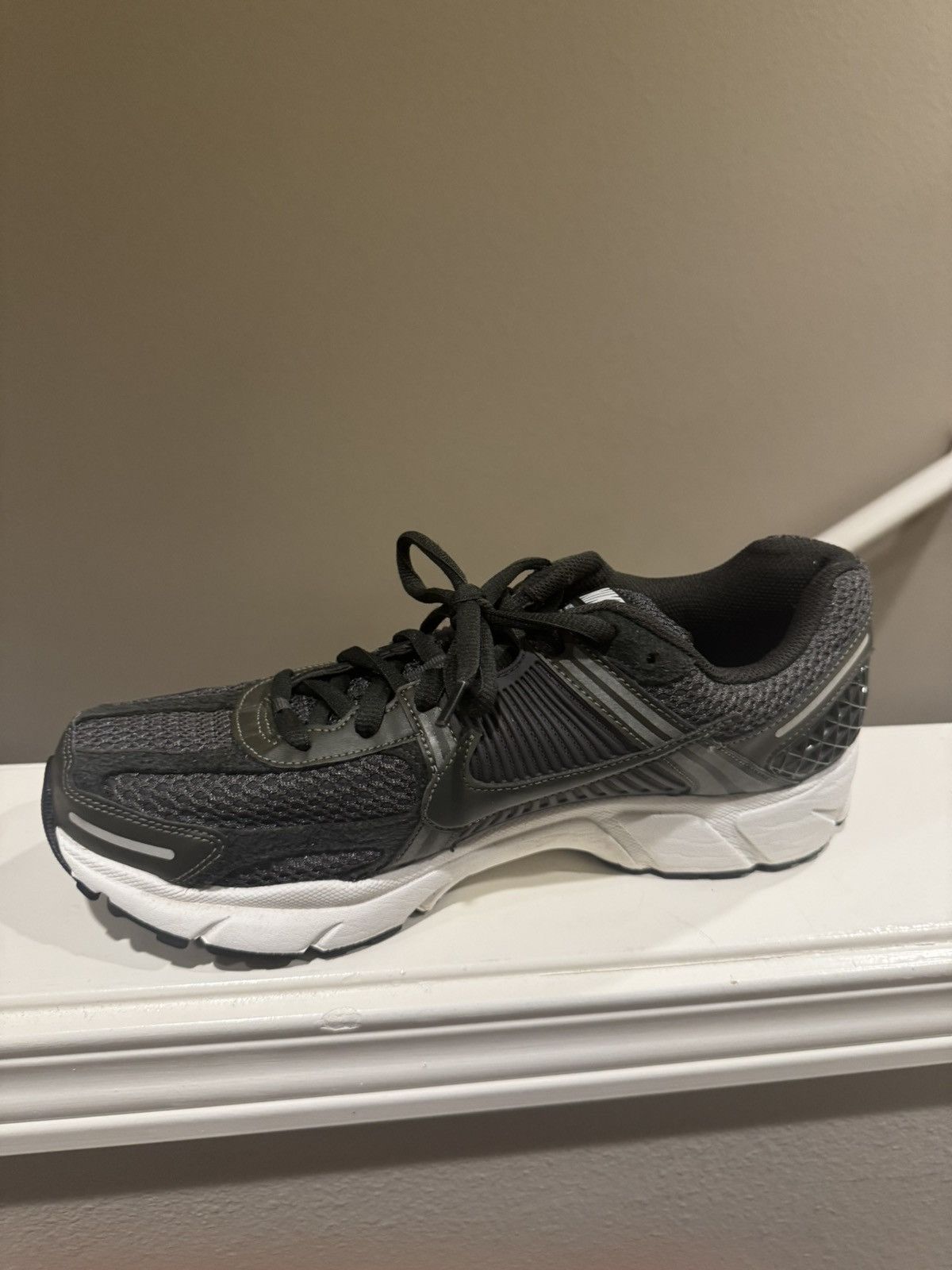 Nike Vomero 5 Size US 11 / EU 44 - 5 Thumbnail