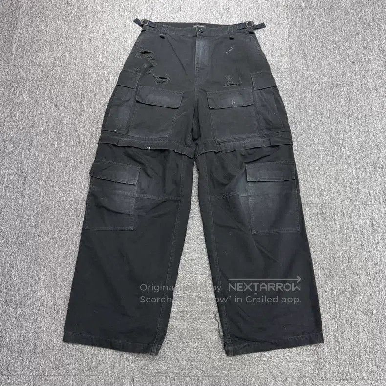 Balenciaga Balenciaga size XS Distressed Detachable Cargo Denim Pants Size US 27 - 1 Thumbnail