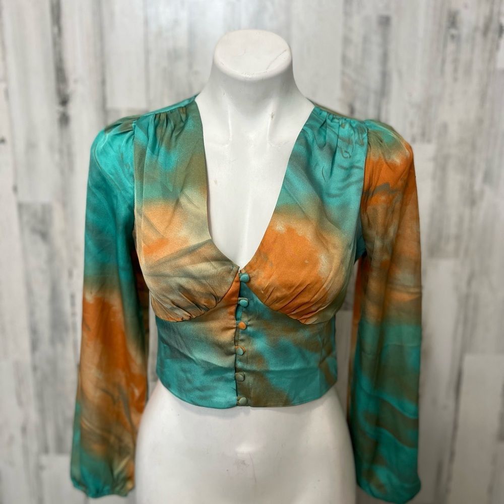 Other Milk & Honey Tie Dye Crop Top Small Long Sleeve Button Front Size S / US 4 / IT 40 - 2 Thumbnail