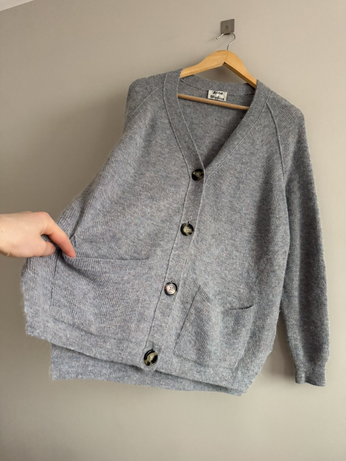 Acne Studios Acne Studios Grey Mohair Blend V-Neck Cardigan Size S / US 4 / IT 40 - 4 Thumbnail