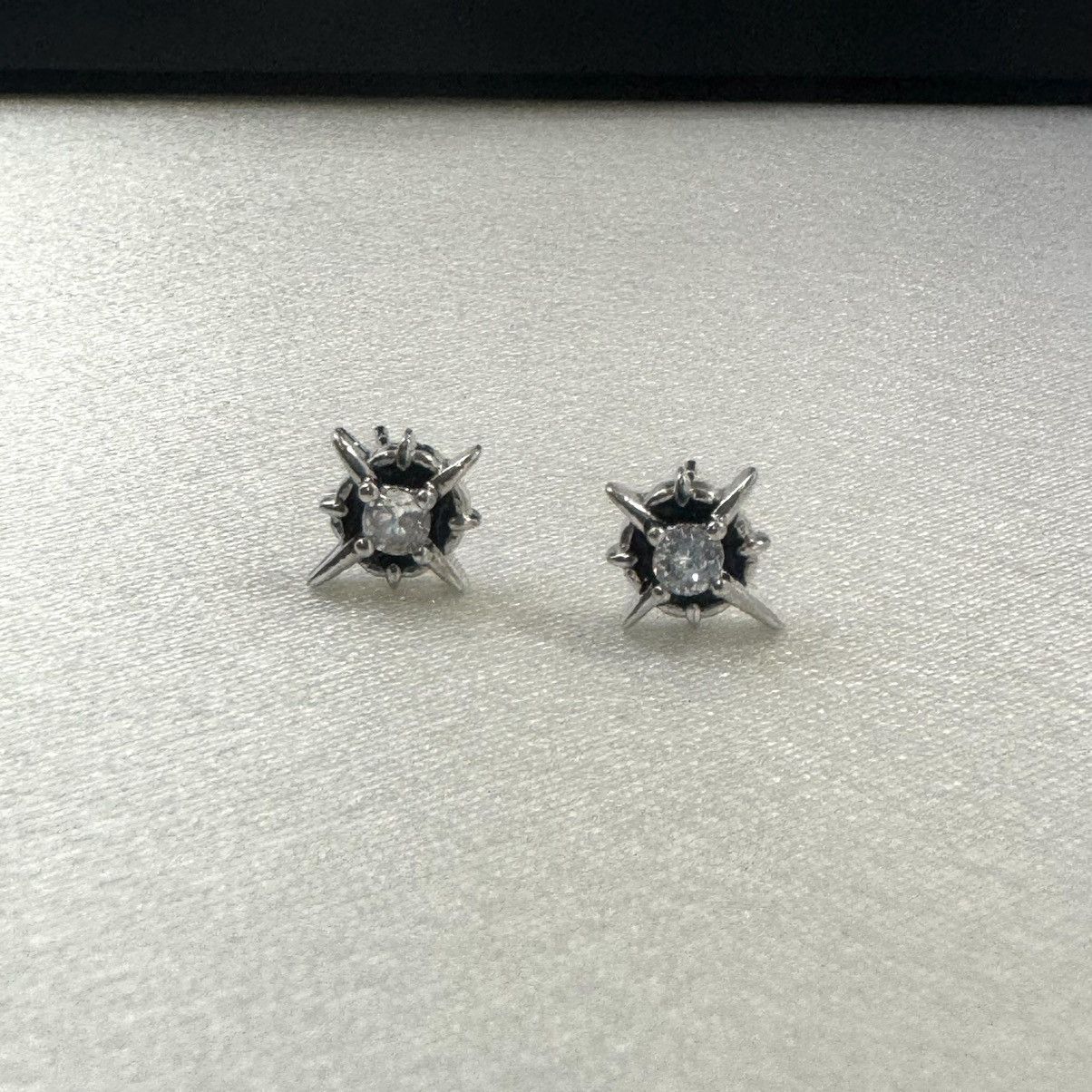 Designer CZ Star Stud Earrings for Men Women Hip Hop Unisex Style Size ONE SIZE - 2 Thumbnail