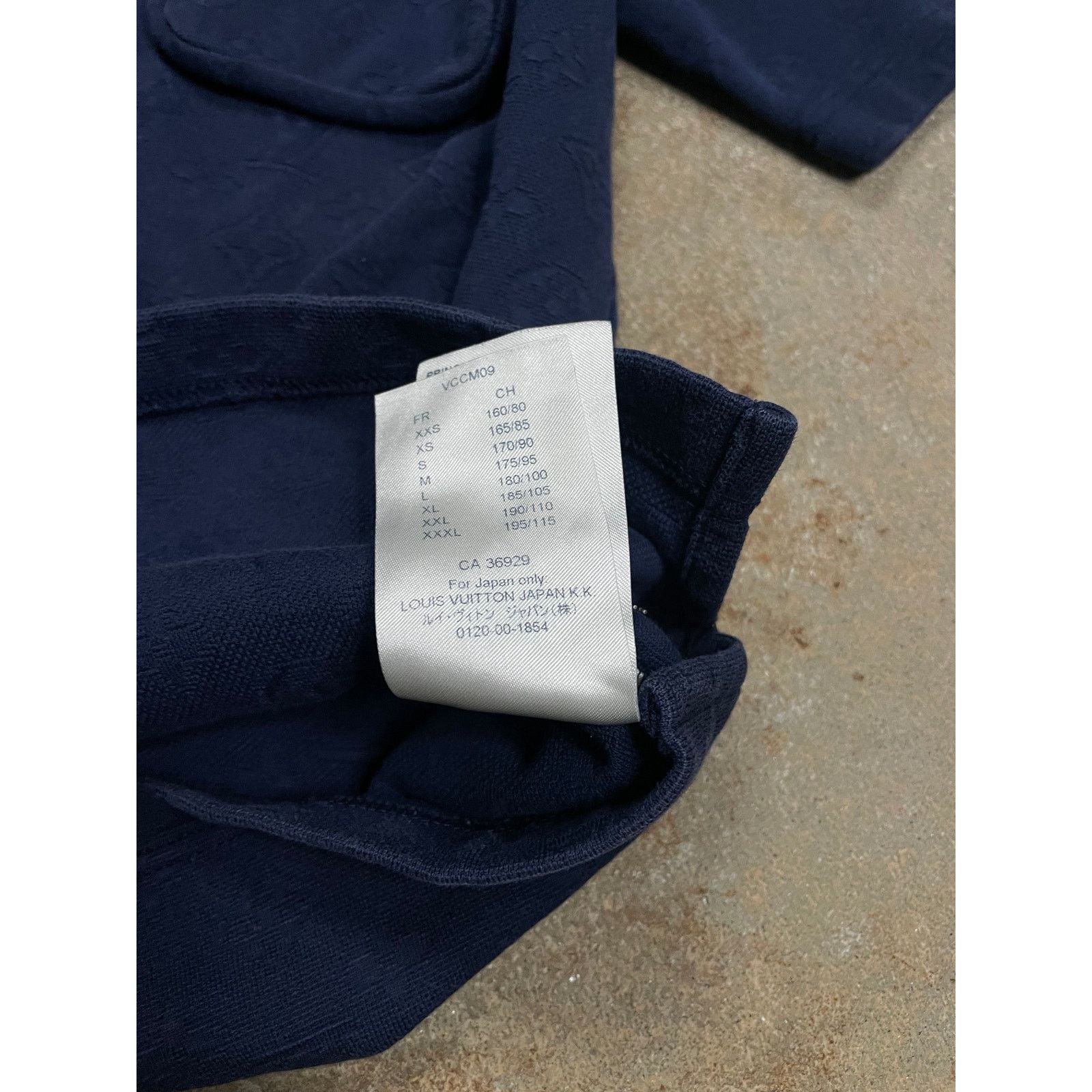 Louis Vuitton LV Monogram Pocket Tee Navy Used Small Size US S / EU 44-46 / 1 - 6 Thumbnail