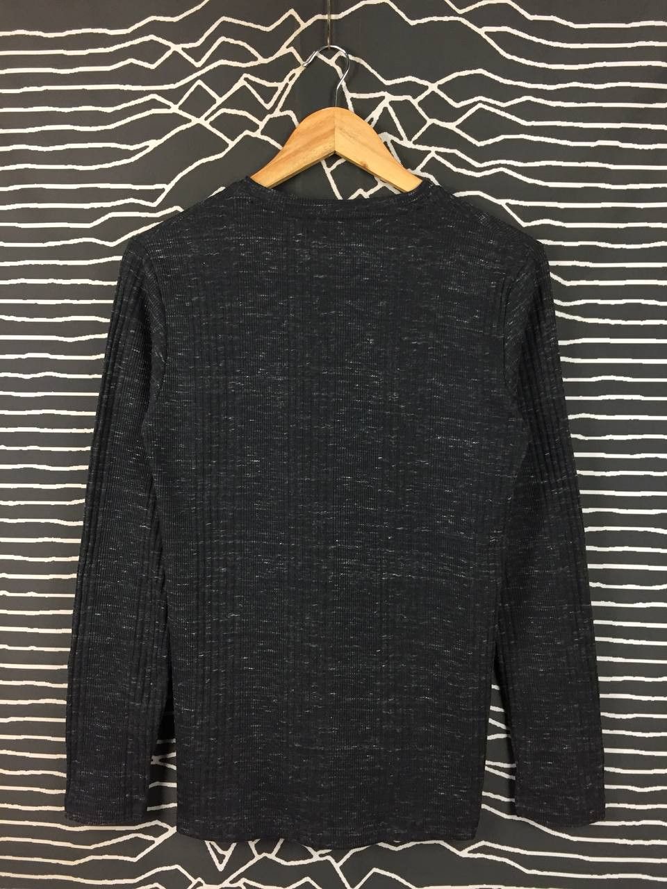 Mossimo Mossimo Black Ribbed V-Neck Long Sleeve Thermal Knit Tee Size US S / EU 44-46 / 1 - 6 Thumbnail