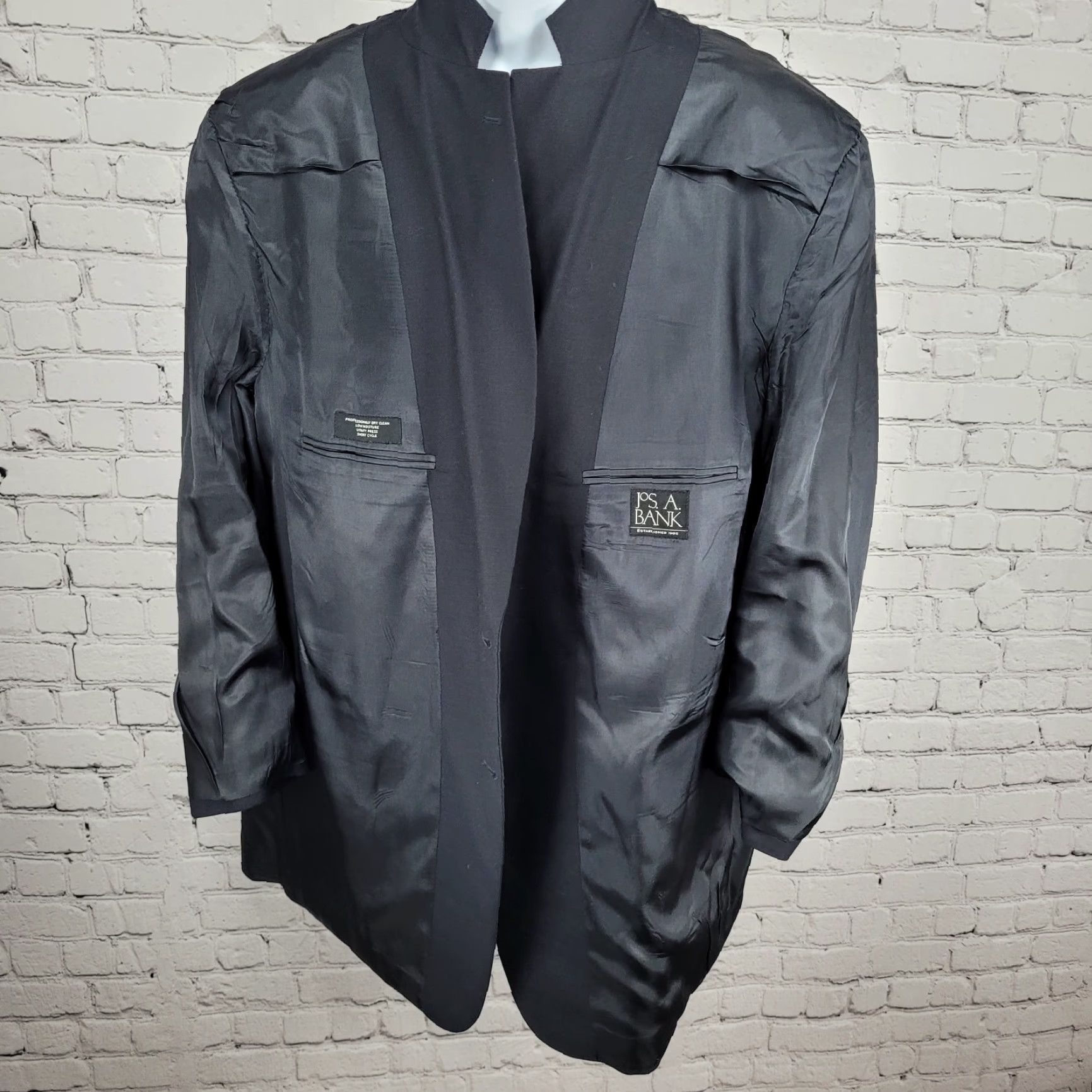 Jos. A. Bank Jos. A. Bank Dark Blue 100% Wool Single Vented Notch Blazer Sport Coat 50 Size 50R - 5 Thumbnail