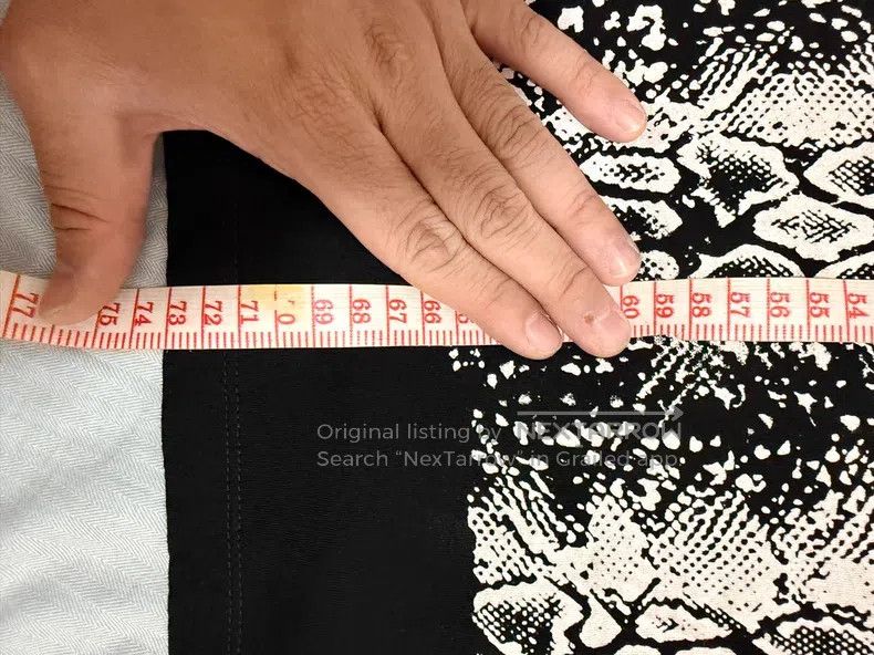 Saint Laurent Paris Saint Laurent Paris Black Snake Print Short-Sleeve T-Shirt Size US XXL / EU 58 / 5 - 5 Thumbnail