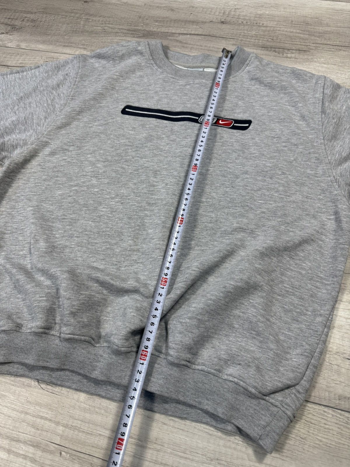 Nike Nike Vintage Sweatshirt Y2K Logo Swoosh Crewneck 90s Size US M / EU 48-50 / 2 - 8 Thumbnail