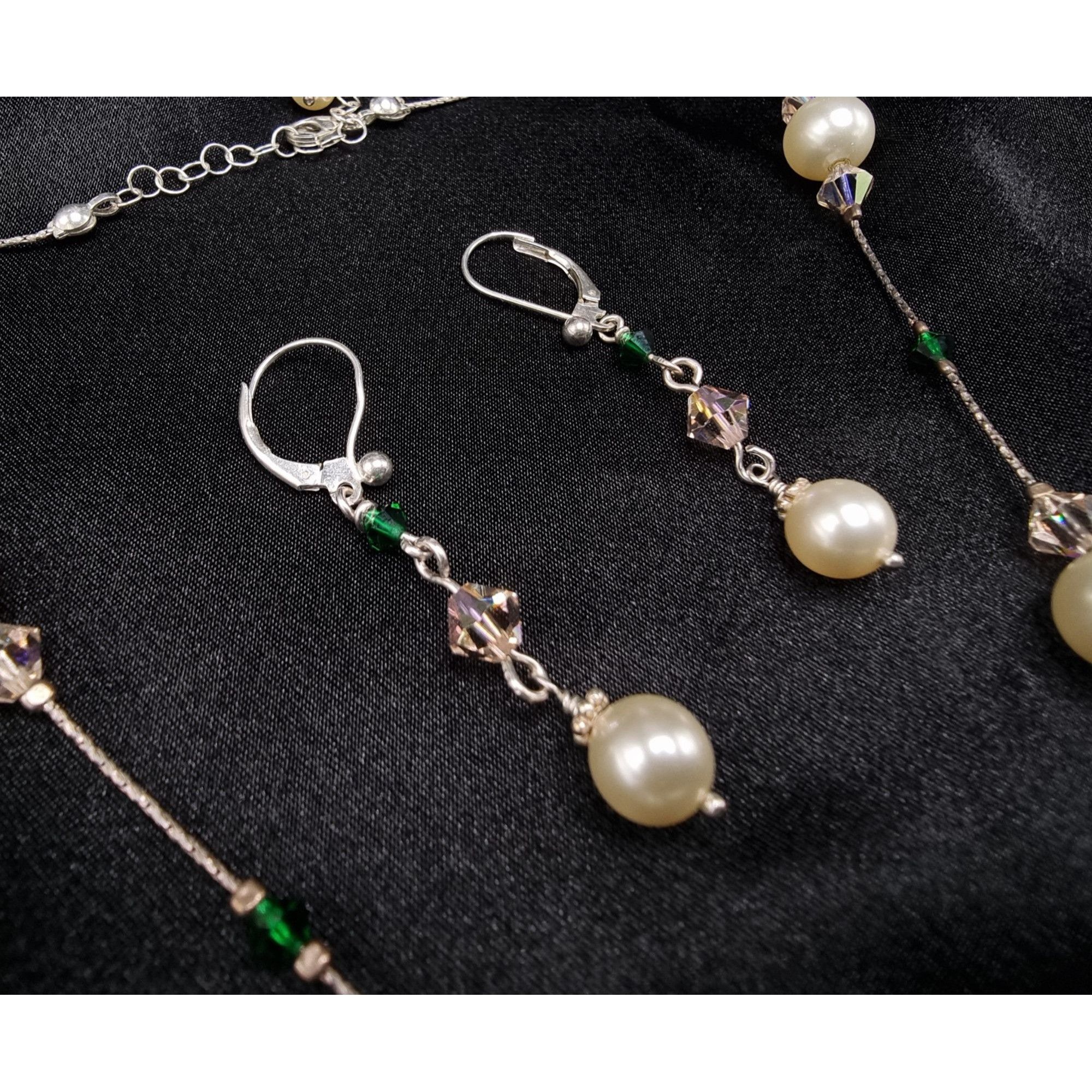Vintage Faux Pearl Necklace & Earrings Set With Green Crystal Accent Size ONE SIZE - 6 Thumbnail