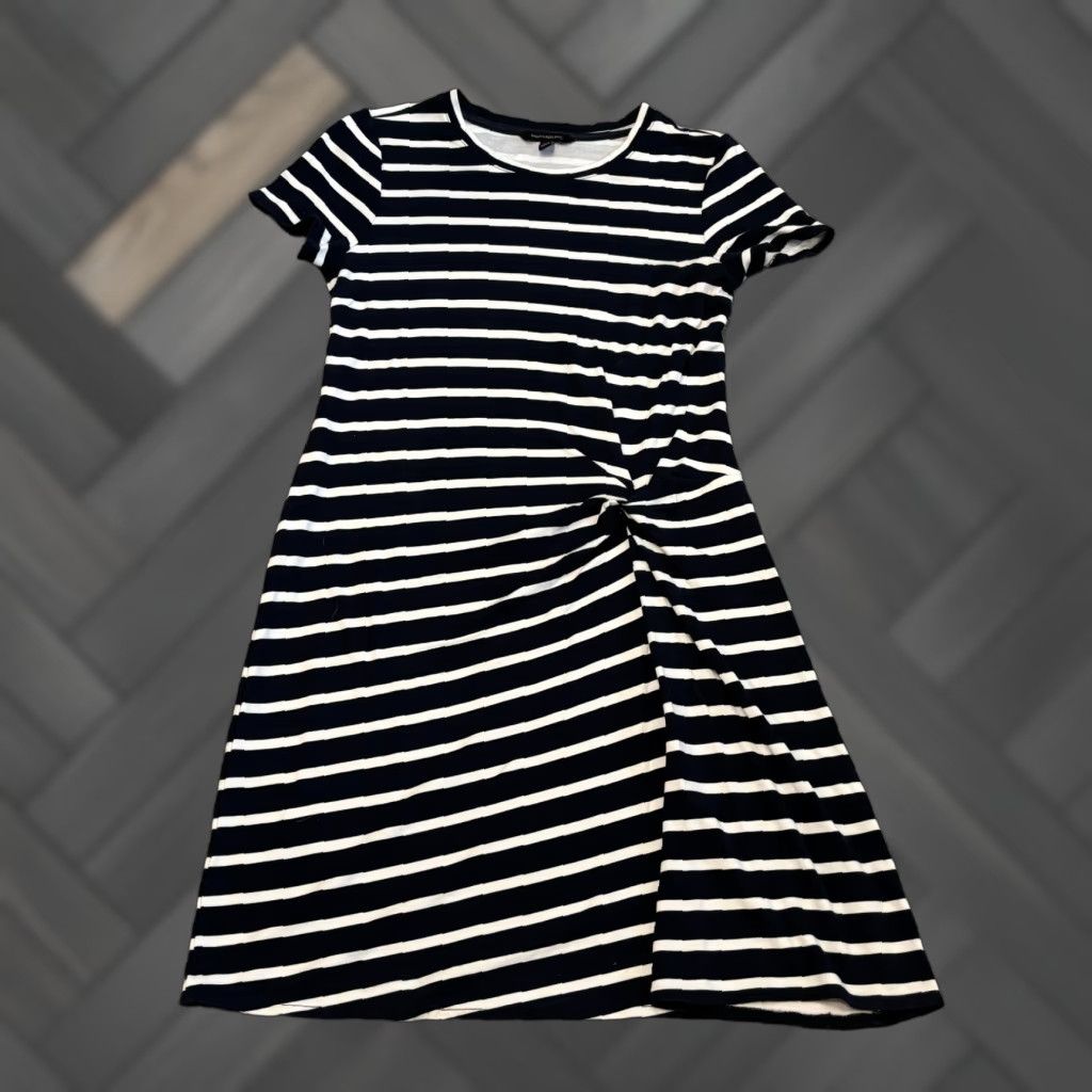Banana Republic VINTAGE? No. Banana Republic Dress Womens XS Blue White Striped Short Sleeve Knit Knot Preppy Size 26" / US 2 / IT 38 - 1 Thumbnail