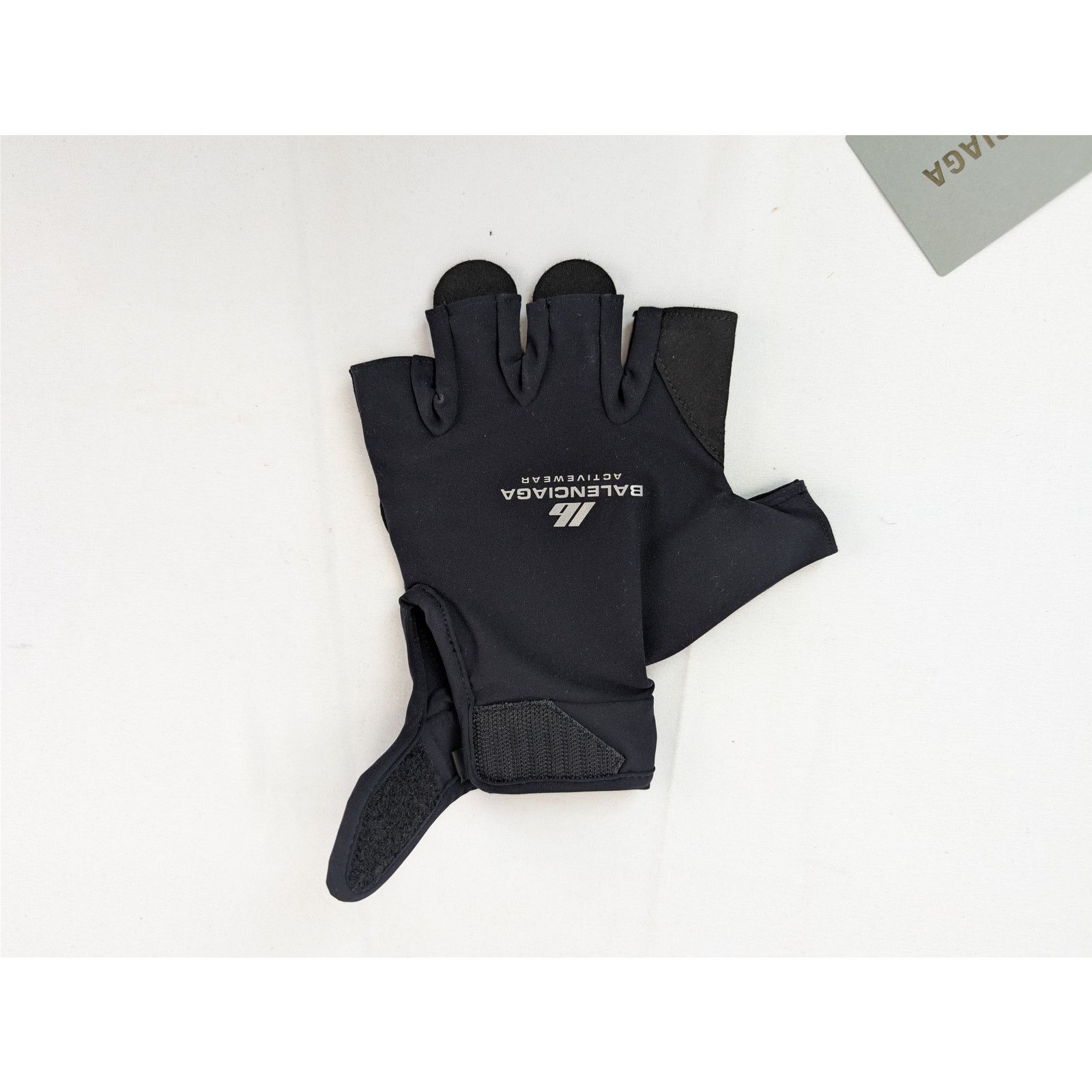 Balenciaga o1rshd1 Size: S / Activewear Open Finger Gloves in Black Size ONE SIZE - 9 Thumbnail