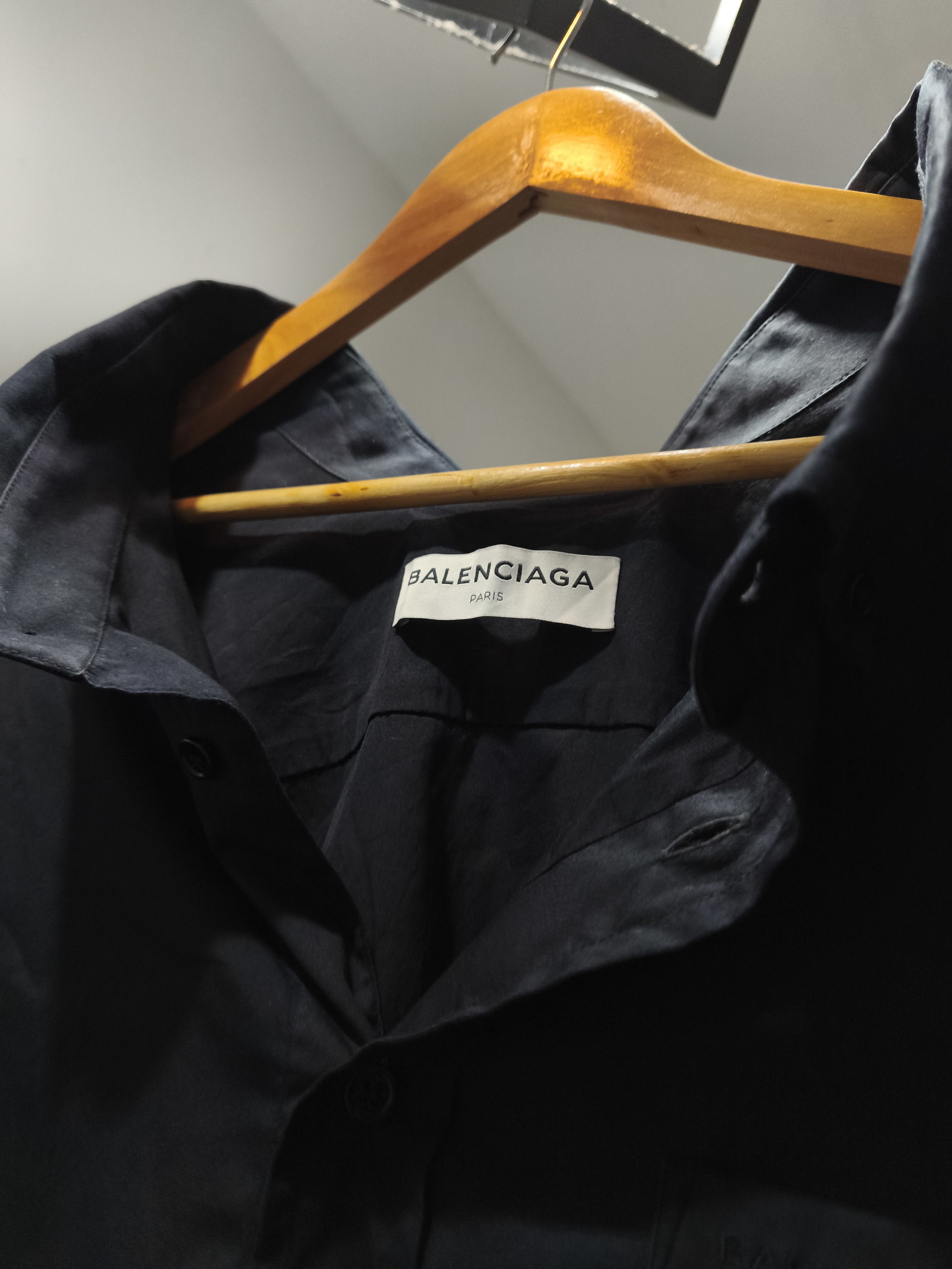 Balenciaga Balenciaga swing button up shirt Size US XS / EU 42 / 0 - 3 Thumbnail