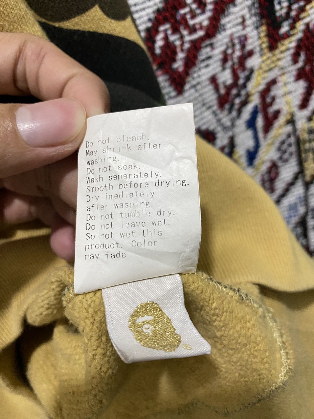 Bape 1st Camo Crewneck Size US M / EU 48-50 / 2 - 10 Thumbnail