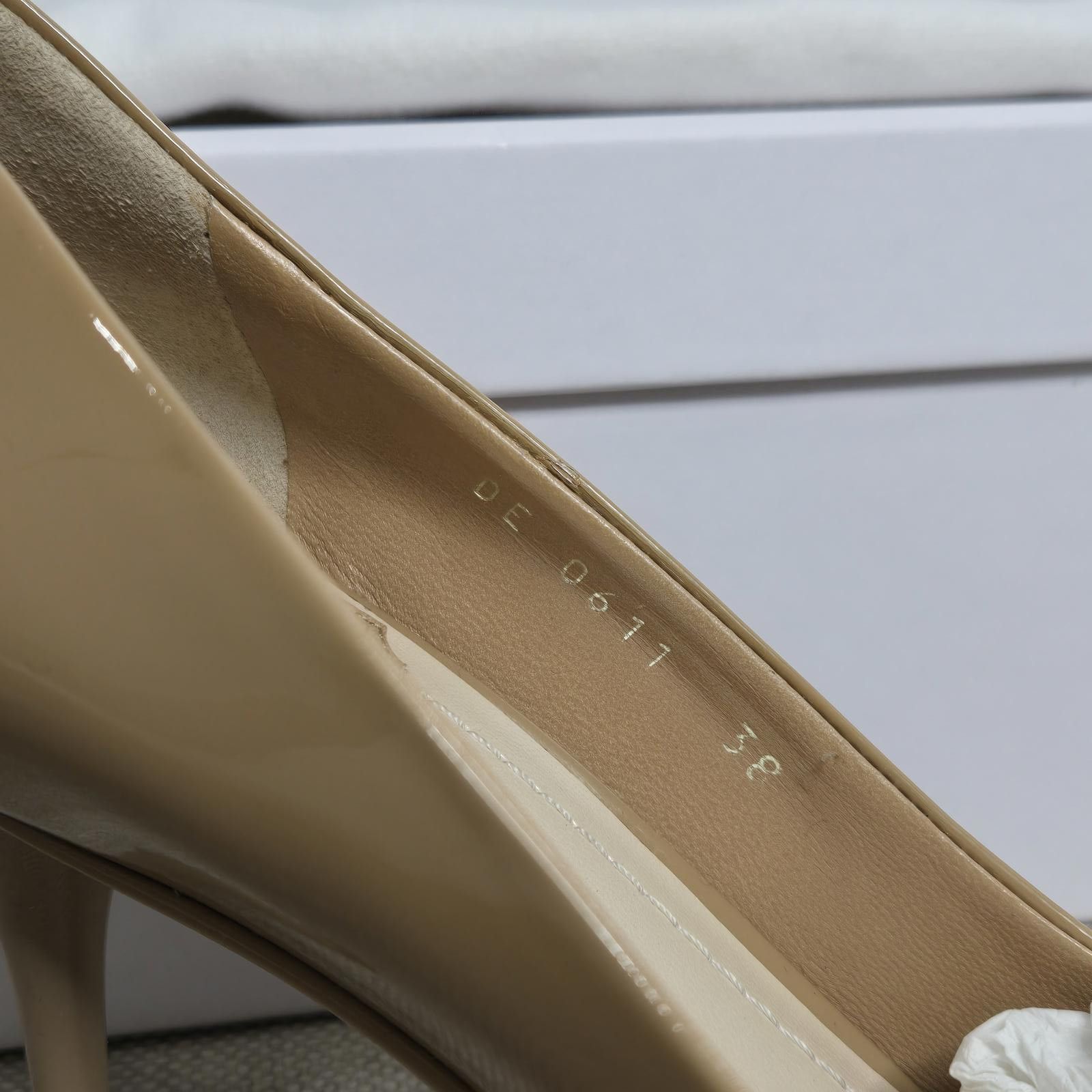 Christian Dior Monsieur Christian Dior Miss Dior Pointy Nude Patent Pump New w/ Box Size US 8 / IT 38 - 4 Thumbnail