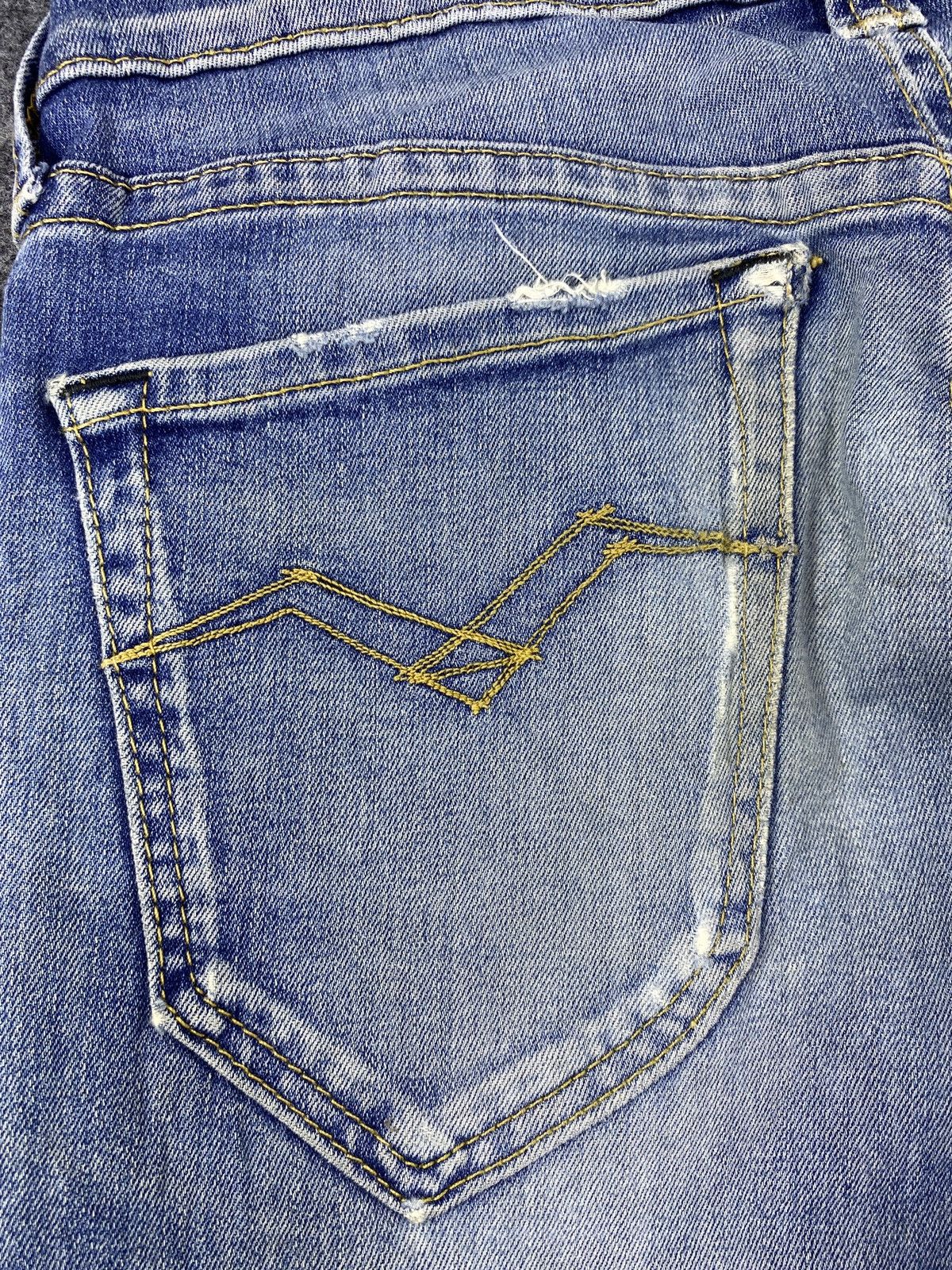 Jean × Replay Vintage Replay Distressed Blue Wash Denim- J1128 Size US 31 - 16 Thumbnail