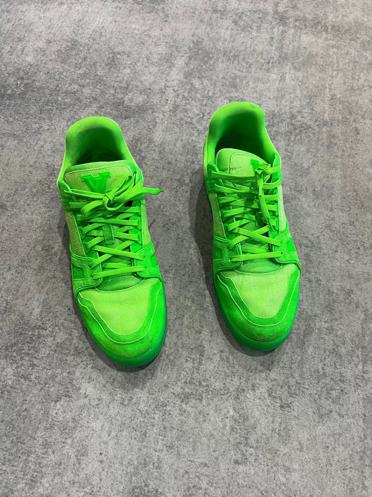 Louis Vuitton fluorescent green trainer shoes size 9 Size US 9 / EU 42 - 1 Thumbnail