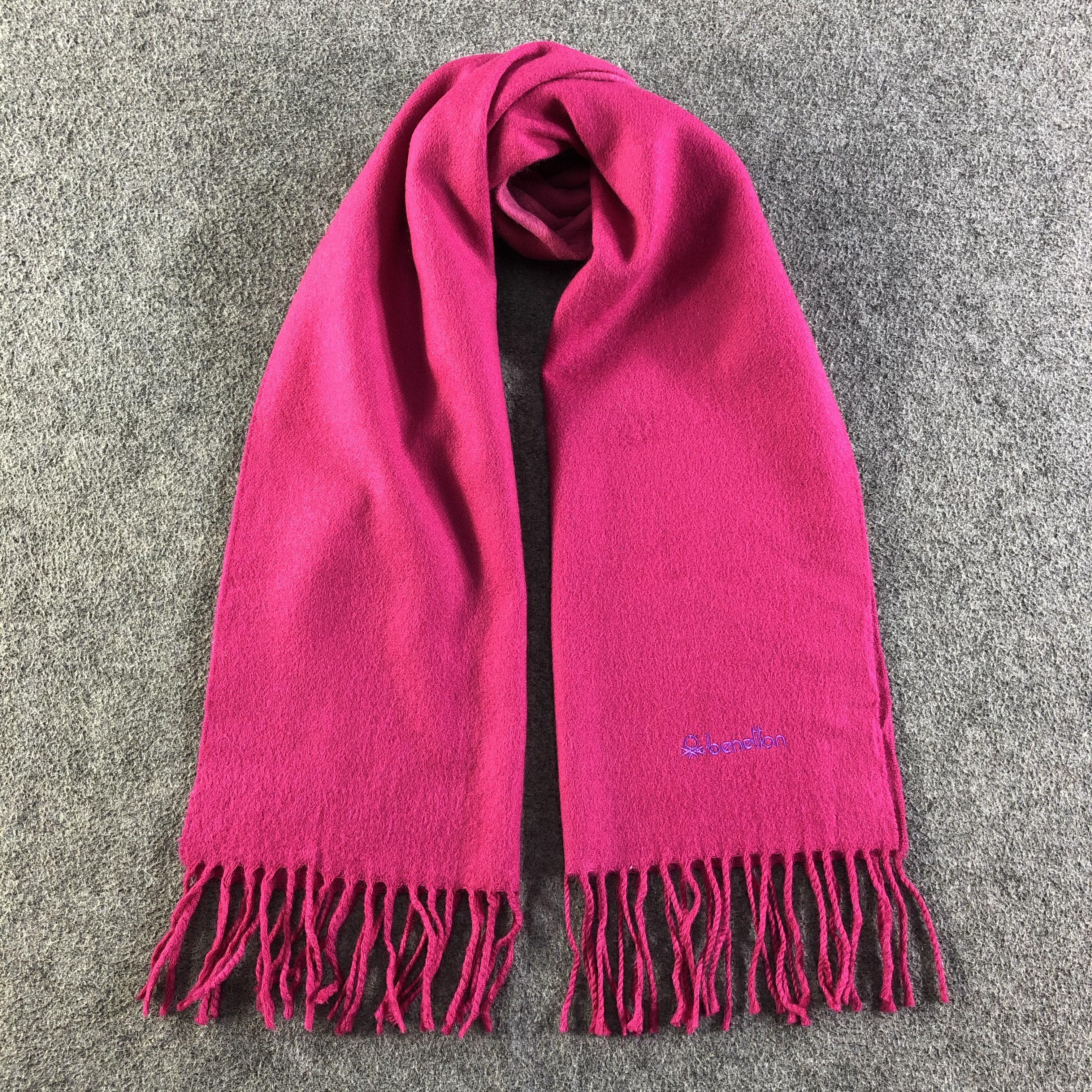 United Colors Of Benetton United Colors Of Benetton Scarf / Muffler / Neckwear P573 Size ONE SIZE - 1 Thumbnail