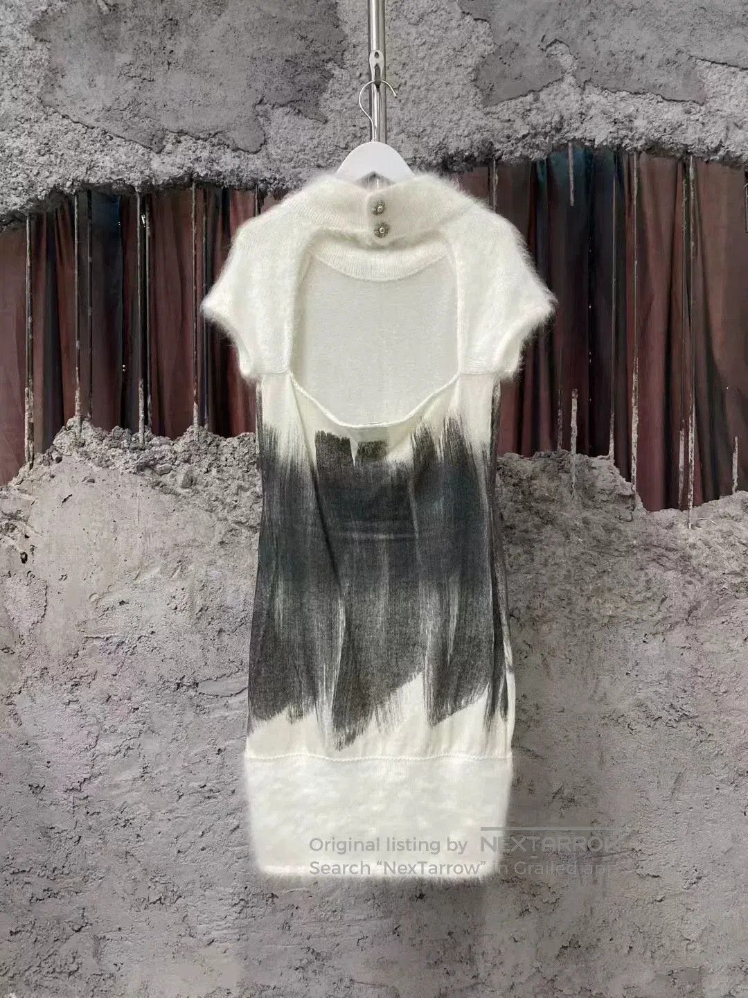 Chanel chanel rabbit fur backless dress. Size M / US 6-8 / IT 42-44 - 1 Thumbnail