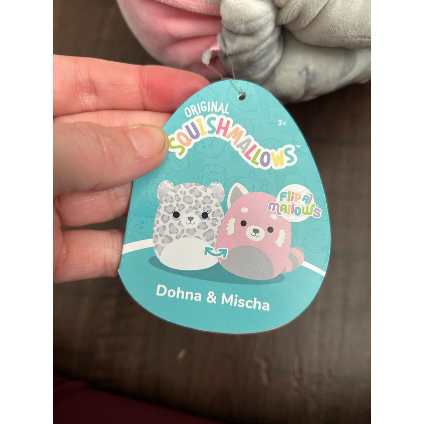 Flip Skateboards Squishmallows Kellytoy NWT Flip-a-Mallows Dohna Snow Leopard Size ONE SIZE - 5 Thumbnail