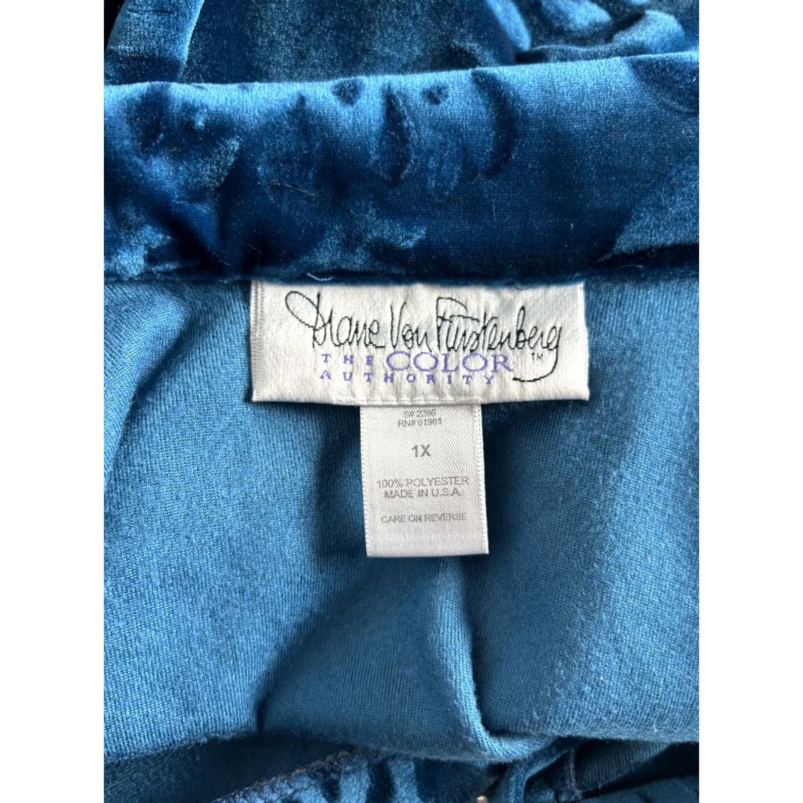 Diane von Furstenberg Diane von Furstenberg Shirt Womens 1X Blue Velvet Floral Button Long Sleeve Size XL / US 12-14 / IT 48-50 - 4 Thumbnail
