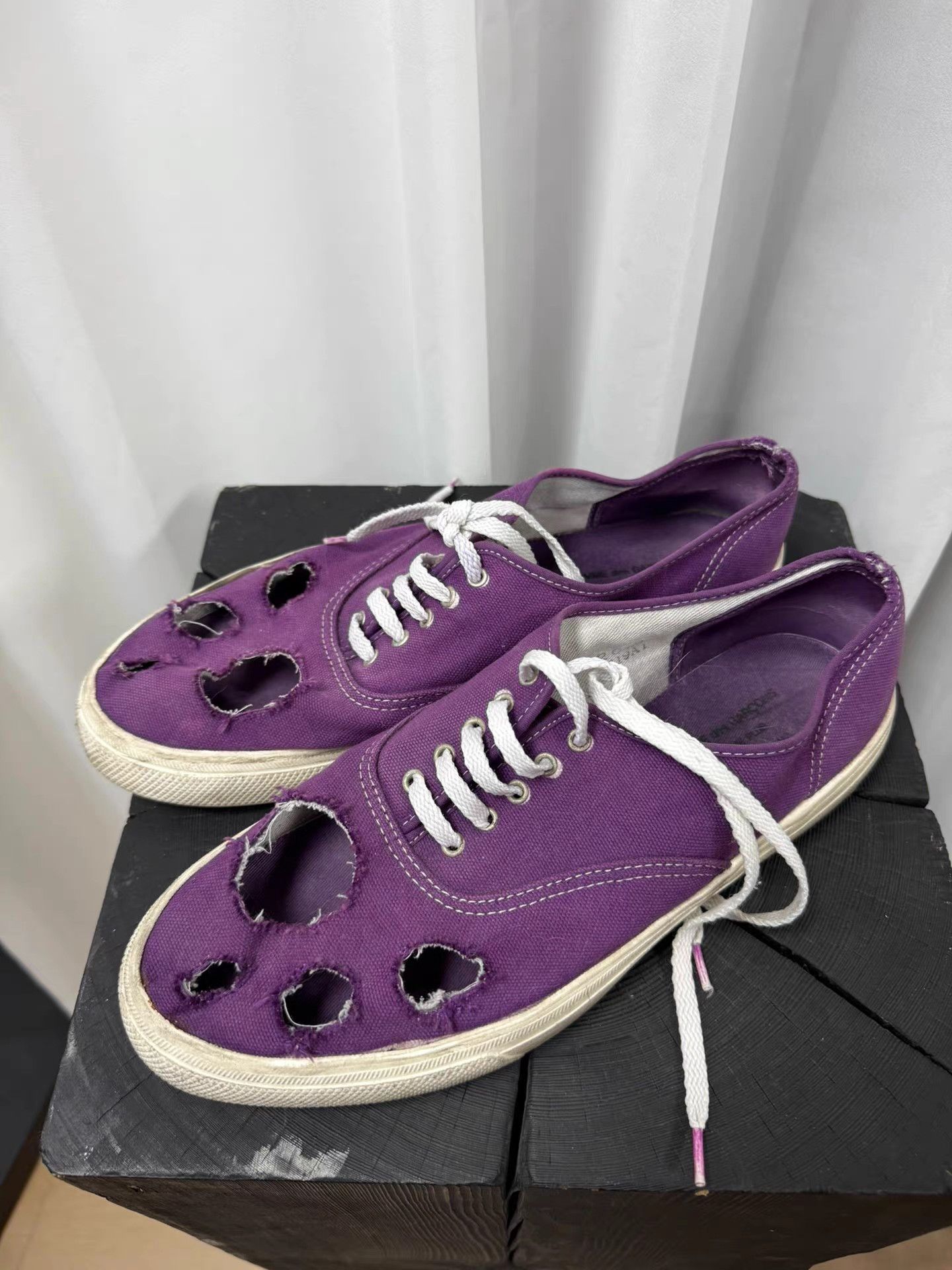 Comme des Garcons Comme des Garçons Perforated Sneakers K20 Size US 8 / EU 41 - 1 Thumbnail