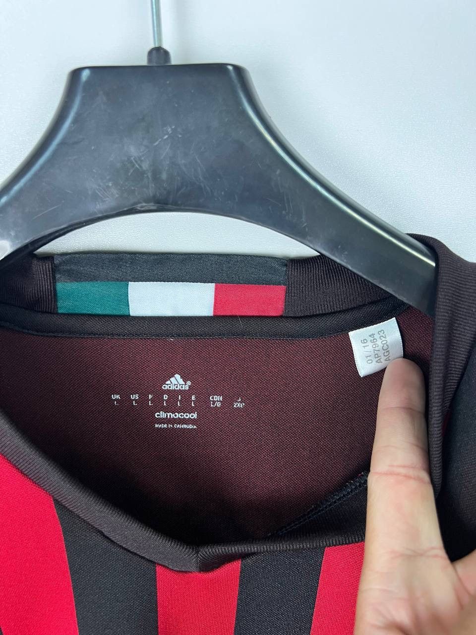 Adidas Milan Adidas 2016 Harry jersey t-shirts size L Size US L / EU 52-54 / 3 - 5 Thumbnail