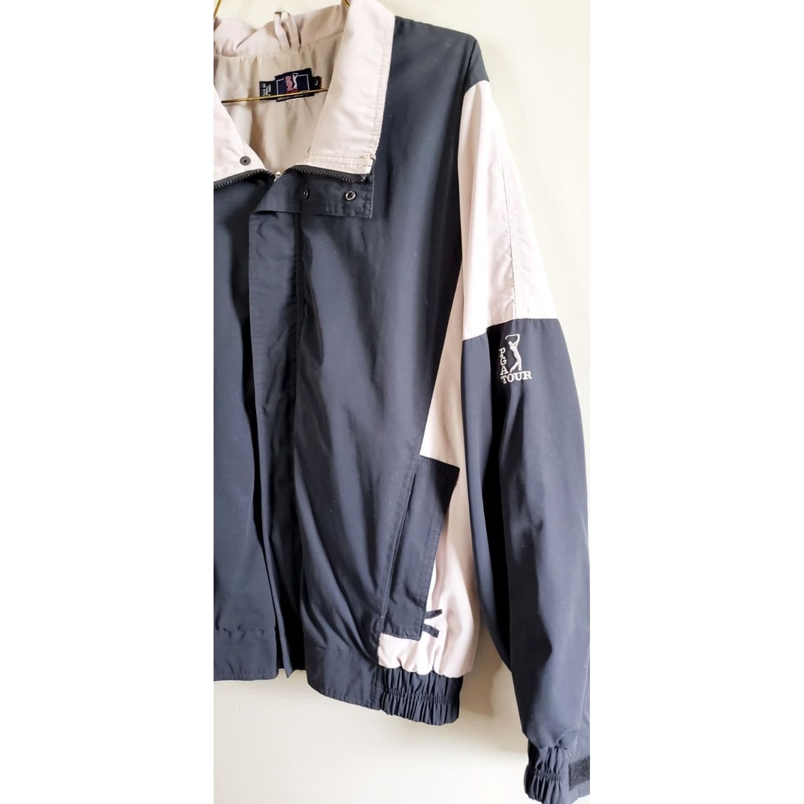 PGA Tour PGA TOUR Jacket Mens L Black Wind and Water Resistant Full Zip Men Excellent Size US L / EU 52-54 / 3 - 3 Thumbnail