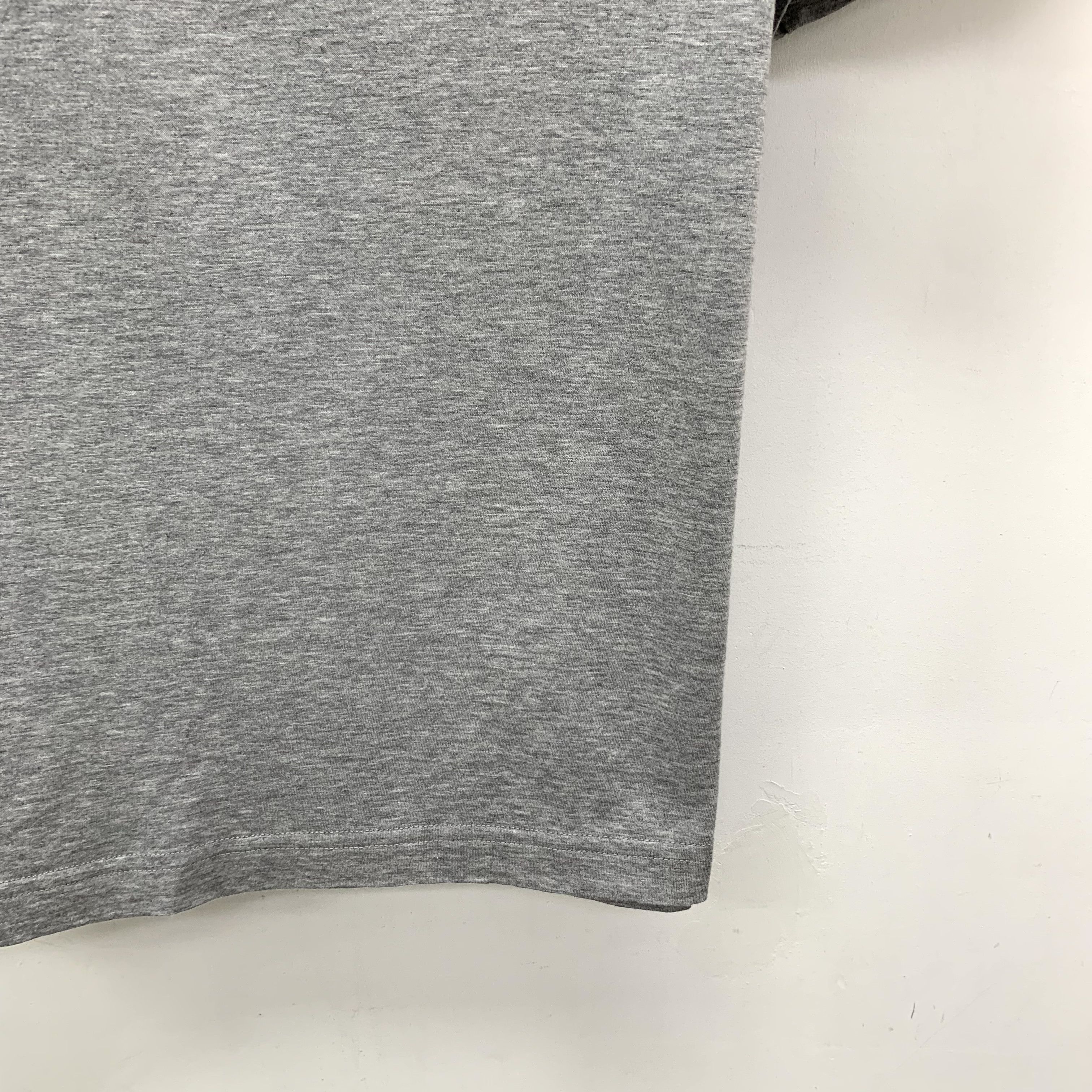Miu Miu Miu Miu Logo Tee Grey (M) Size M / US 6-8 / IT 42-44 - 4 Thumbnail
