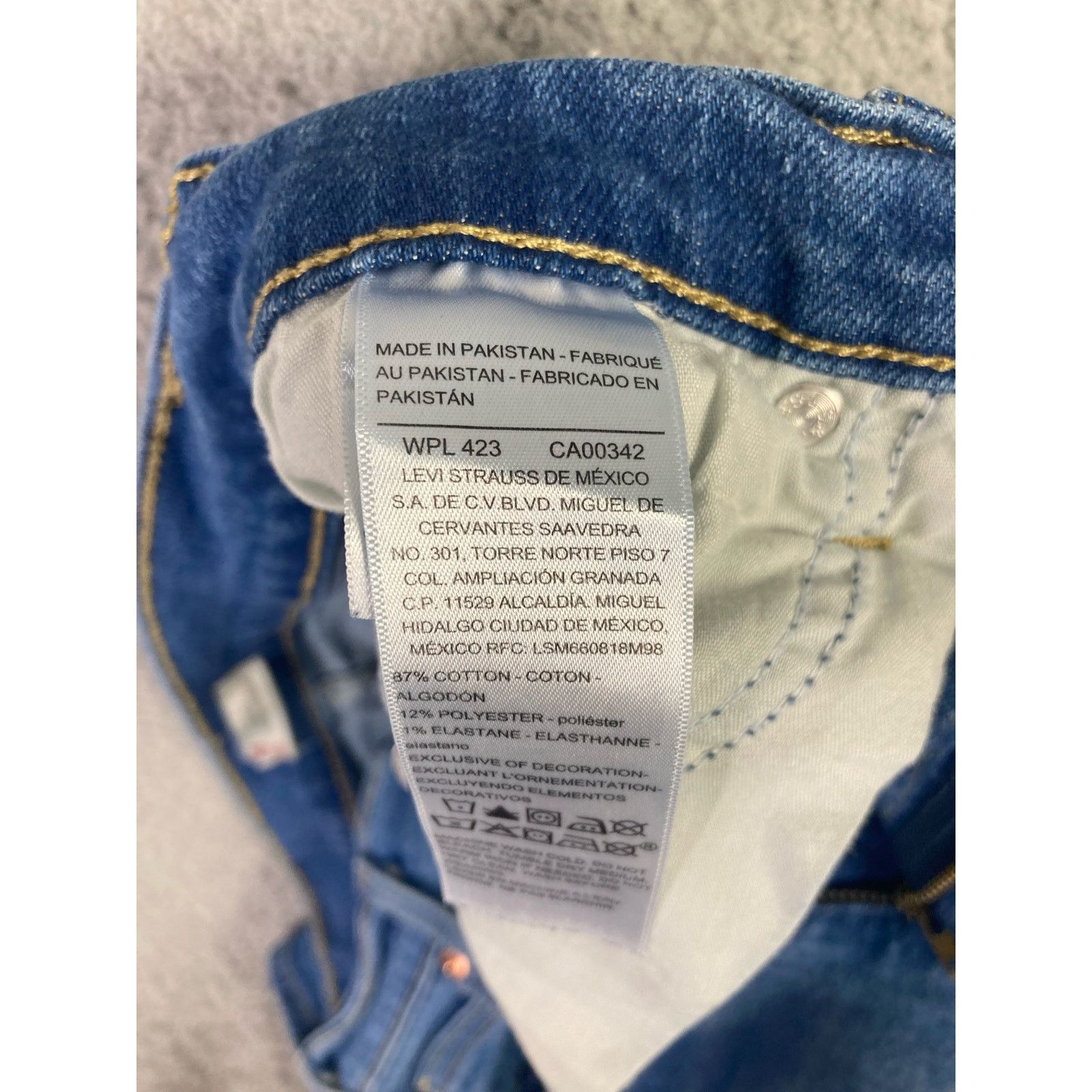 Levi's Levi's Women's High-Rise Distressed Straight Jeans Sz 7 Blue Size 27" / US 4 / IT 40 - 3 Thumbnail