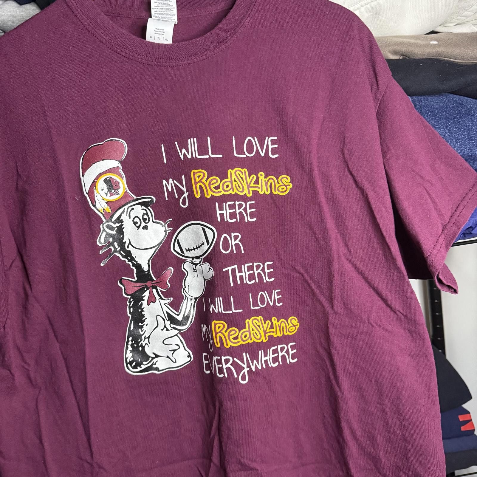 Gildan Vintage Red$kins Dr. Seuss T-shirt Size US XL / EU 56 / 4 - 2 Thumbnail