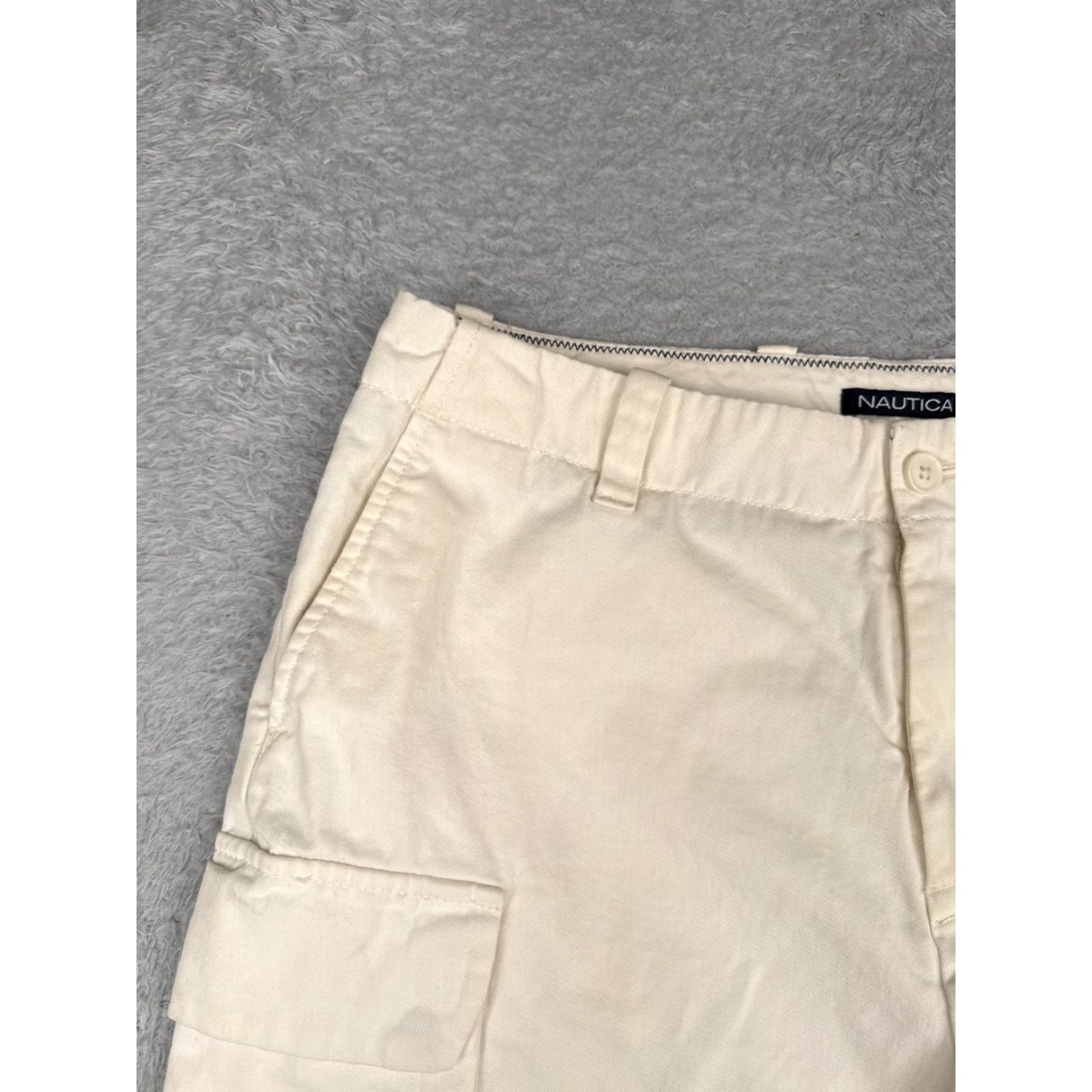 Nautica Nautica Mens Shorts Cargo White Cotton Twill 34x9 Zip Fly read me Multiple Pockets 100% Cotton Casual Workwear Golf Regular Size US 34 / EU 50 - 4 Thumbnail