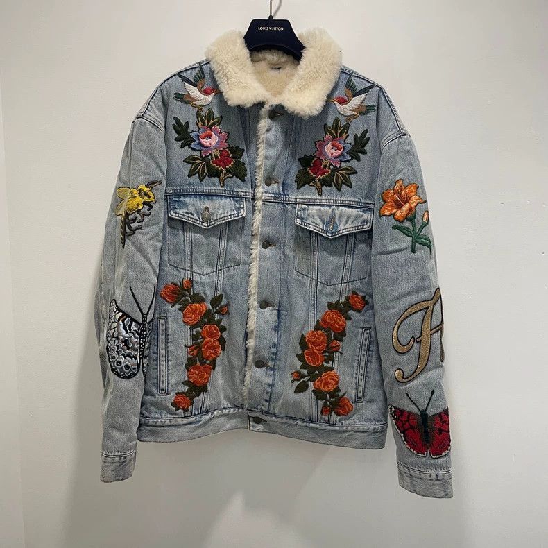 Gucci Gucci Denim Jacket with Fur Collar-2506 Size US L / EU 52-54 / 3 - 1 Thumbnail