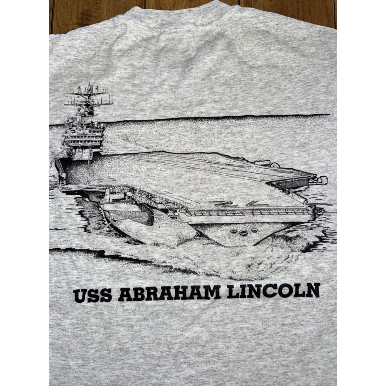 Hanes VINTAGE Hanes USS Abraham Lincoln T-Shirt Gray M Navy 90s Military Graphic Print Short Sleeve Crew Neck Mens Ships Navy Boat 18x25 Size US M / EU 48-50 / 2 - 2 Thumbnail