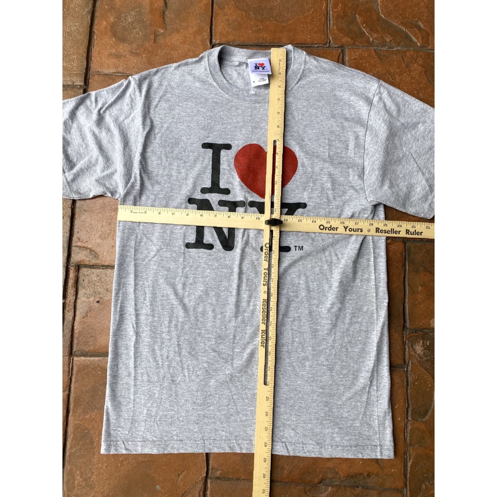 Fruit Of The Loom Vintage Y2K I Love NY Heart Official Gray Tourist T-Shirt Medium NEW User: Vintage Y2K I Love NY Heart Official Gray Tourist T-Shirt Medium NEW Size US M / EU 48-50 / 2 - 4 Thumbnail