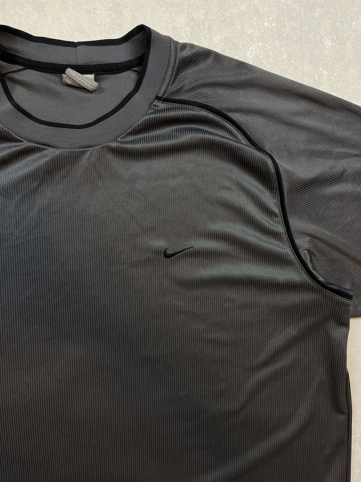 Nike × Vintage 90s Nike Double Logo Vintage Y2K Oversized Retro Tee T-Shirt Size US XL / EU 56 / 4 - 2 Thumbnail