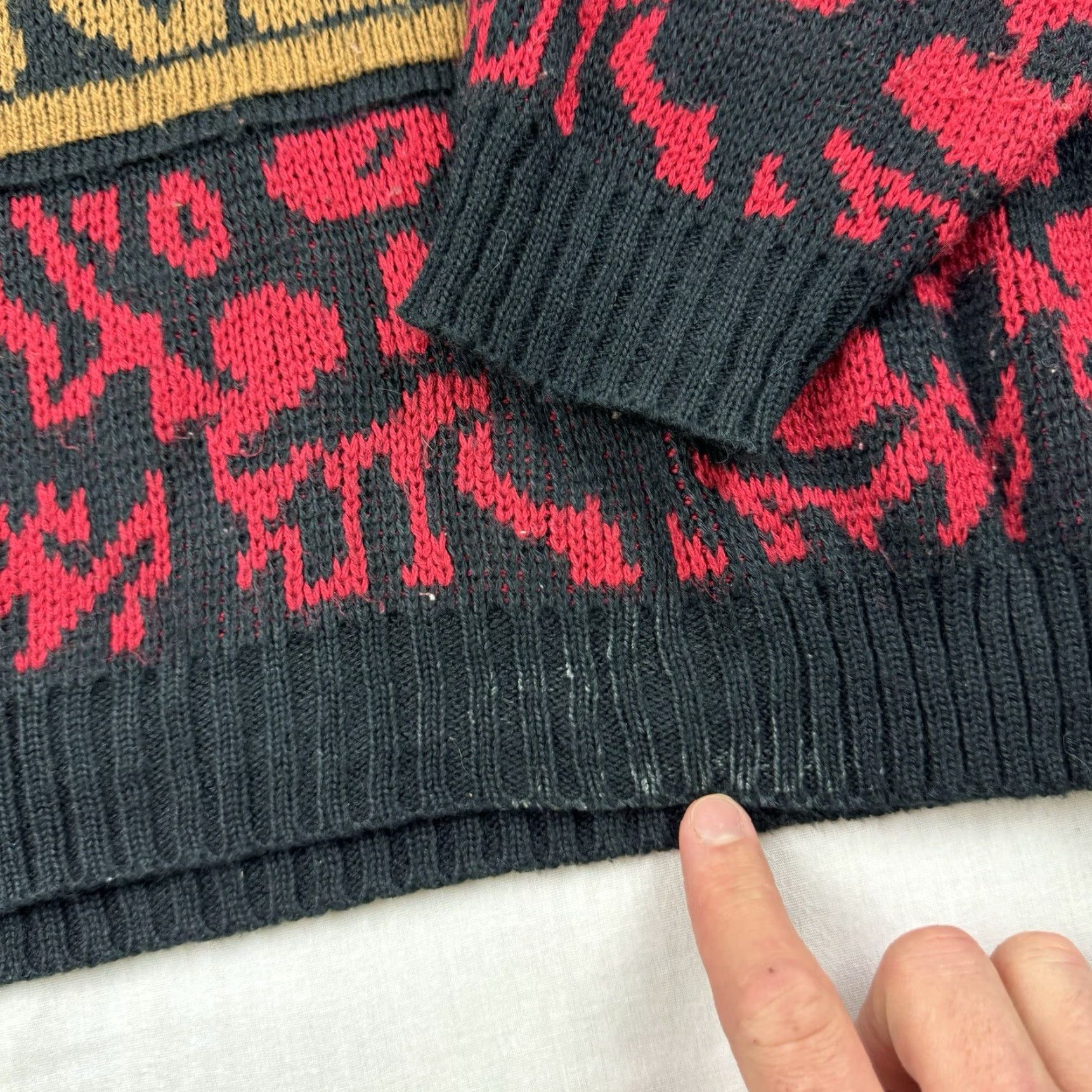 Vintage VINTAGE Out Of Bounds Sweater Shirt Womens XL Red 80s USA Pullover Crew Neck Geometric Pattern Size XL / US 12-14 / IT 48-50 - 7 Thumbnail