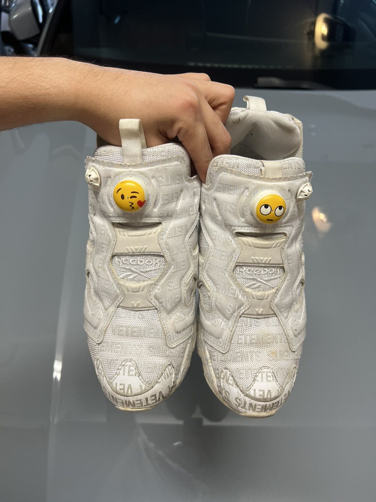 【関税/送料込】VETEMENTS x Reebok INSTAPUMP FURY EMOJI☆レア 関税/送料込】VETEMENTS x Reebok INSTAPUMP FURY EMOJI☆レア