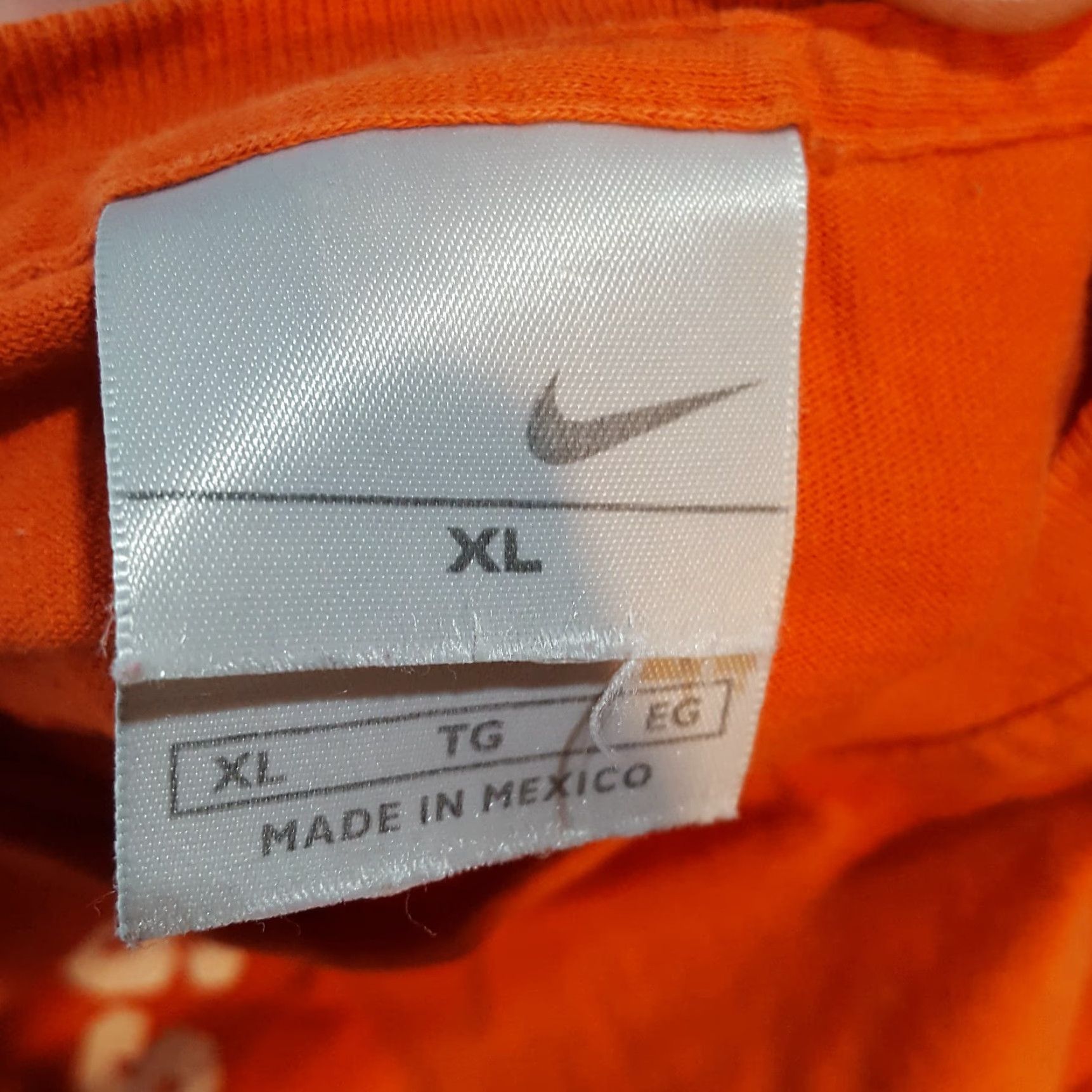 Nike VINTAGE Nike Women's T-Shirt XL Orange Cropped Athletic Y2K 90s Retro Gym Size XL / US 12-14 / IT 48-50 - 7 Thumbnail