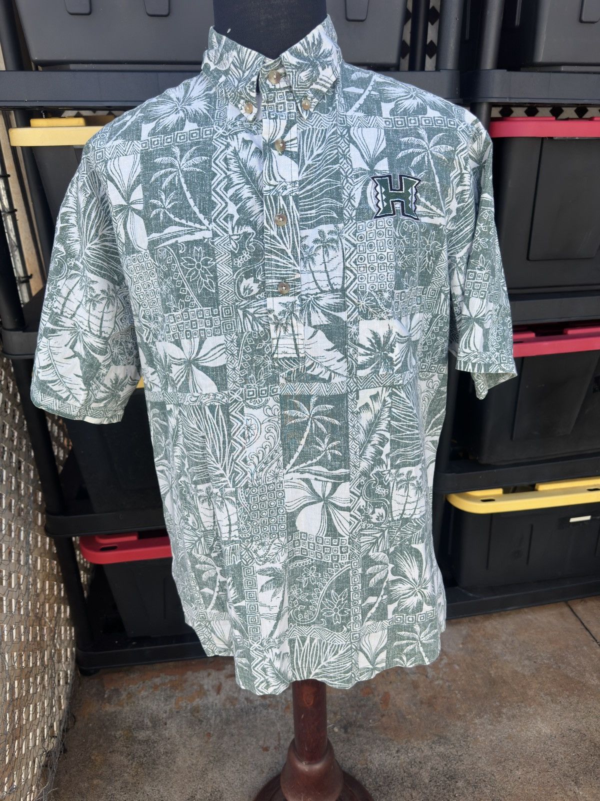 Kahala PreOwned Kahala Hawaiian Print University Of Hawaii Men's L Size US L / EU 52-54 / 3 - 1 Thumbnail