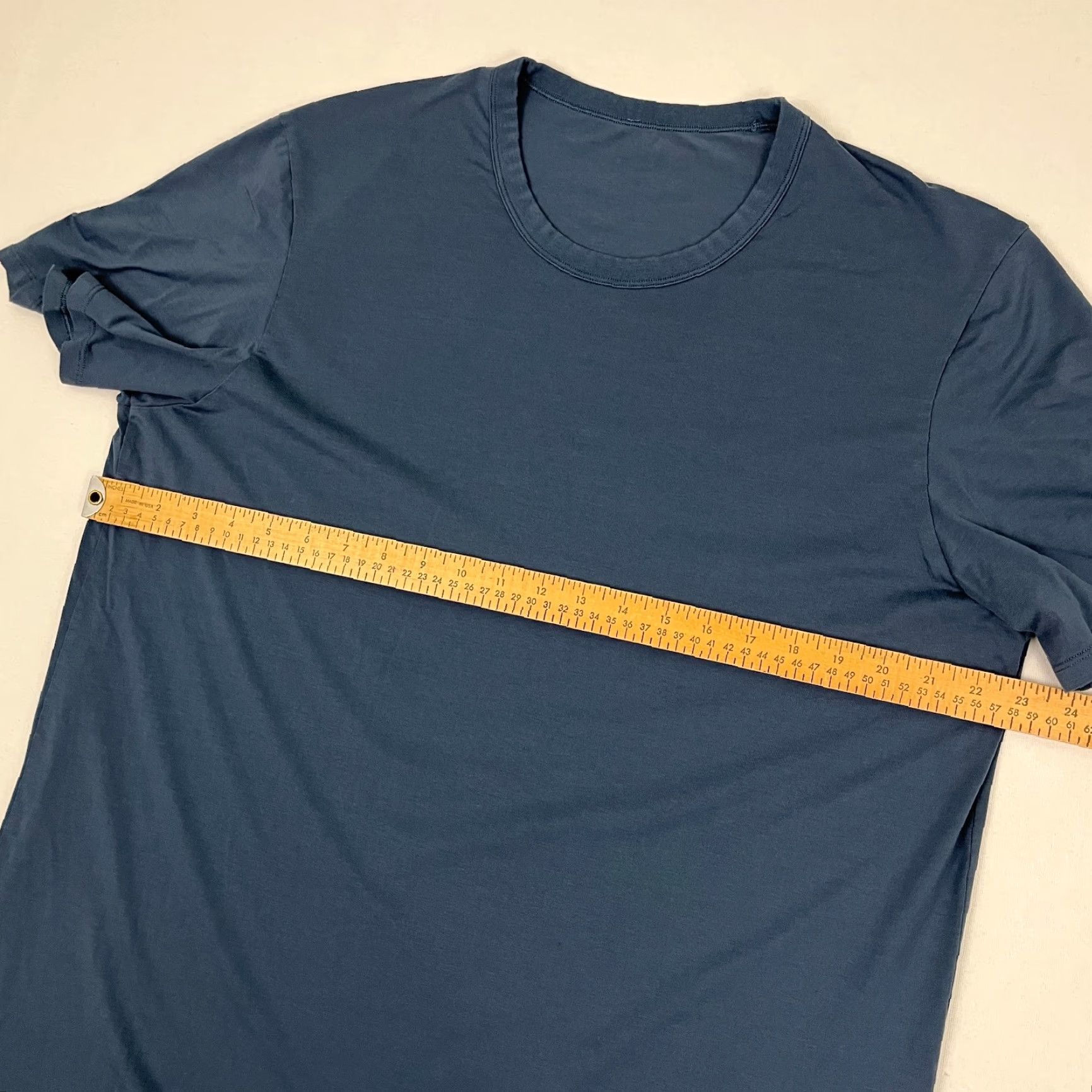 Lululemon Lululemon Shirt Mens L / XL Blue Everyday Essential Active Stretch Work Casual Shirt Men Large Blue Everyday Essential Active Stretch Work Casual Size US L / EU 52-54 / 3 - 5 Thumbnail