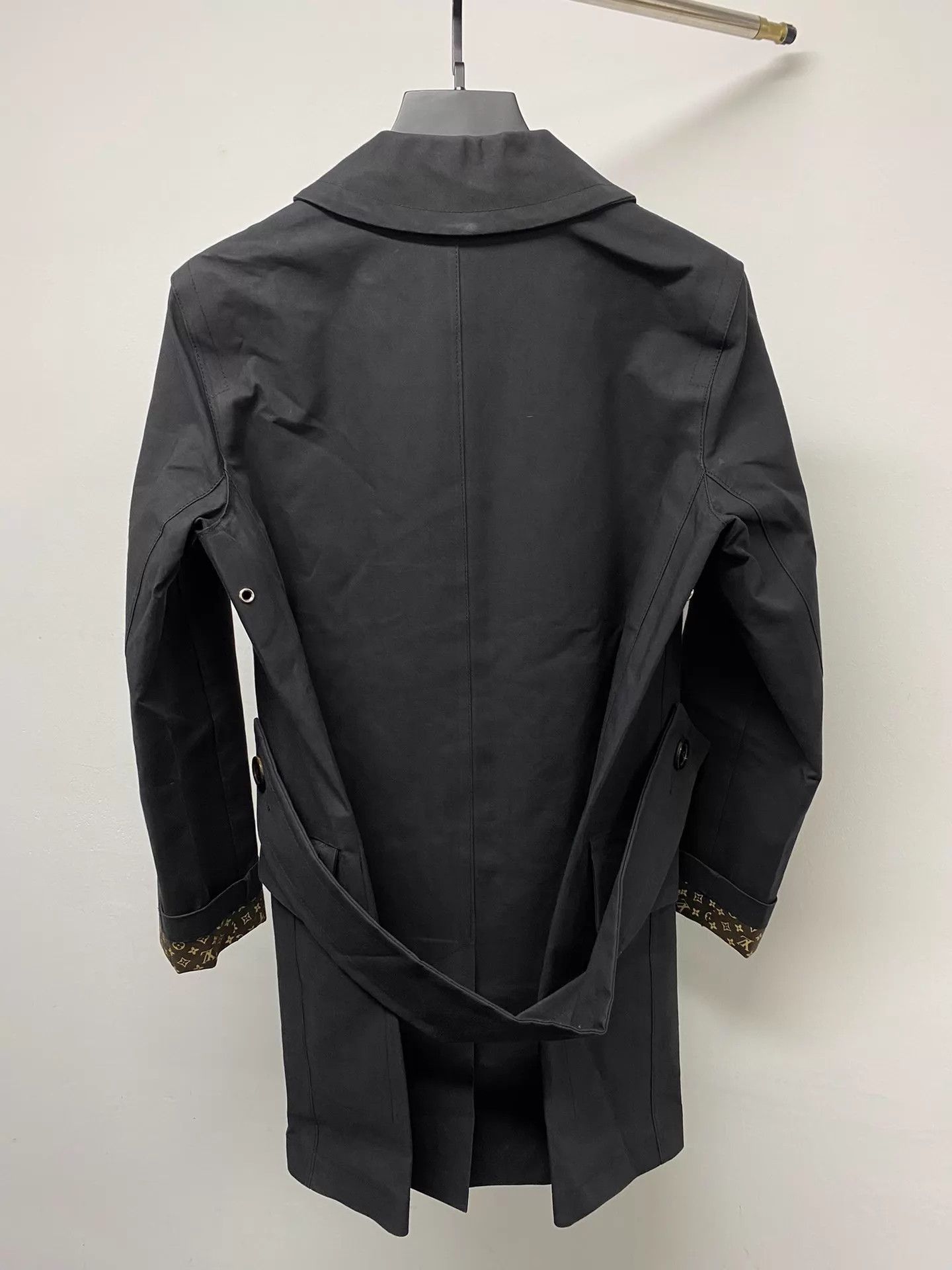 Louis Vuitton LV Double Breasted Monogram Trench Coat 36 Black/Grey Size XS / US 0-2 / IT 36-38 - 8 Thumbnail