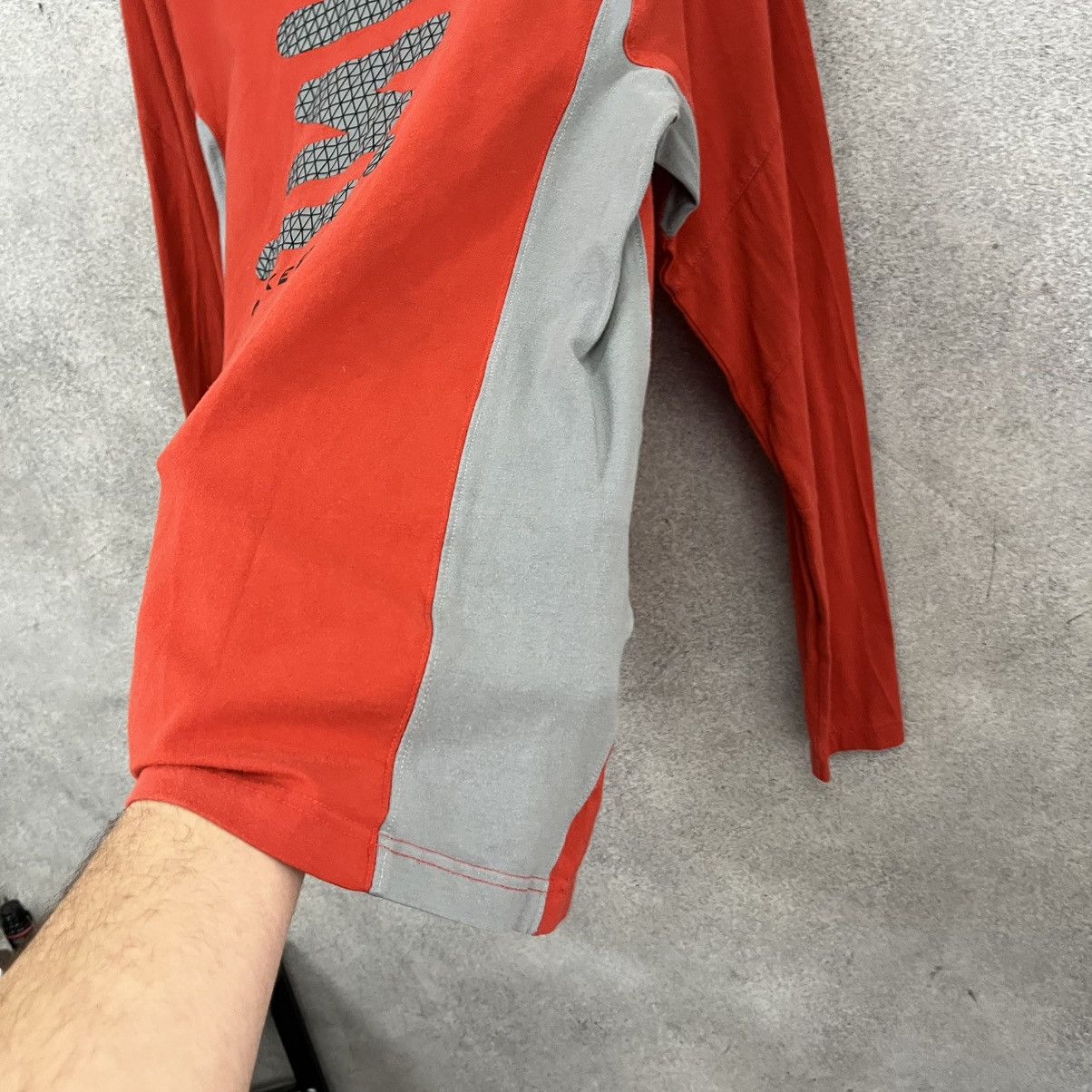 Nike Nike Shox Vintage Long Sleeve Red Big Logo Drill Size US S / EU 44-46 / 1 - 8 Thumbnail