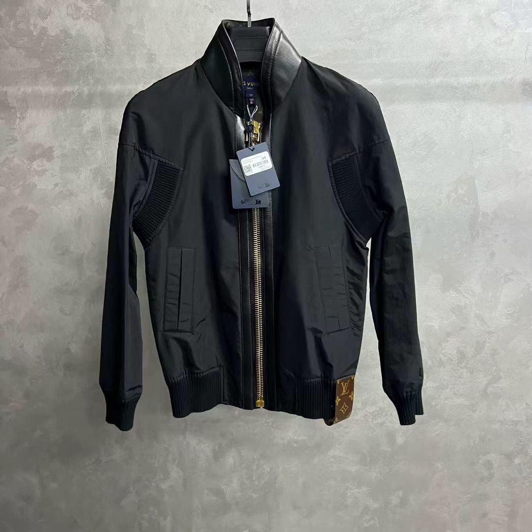Louis Vuitton louis vuitton black leather zip jacket Size US L / EU 52-54 / 3 - 1 Thumbnail