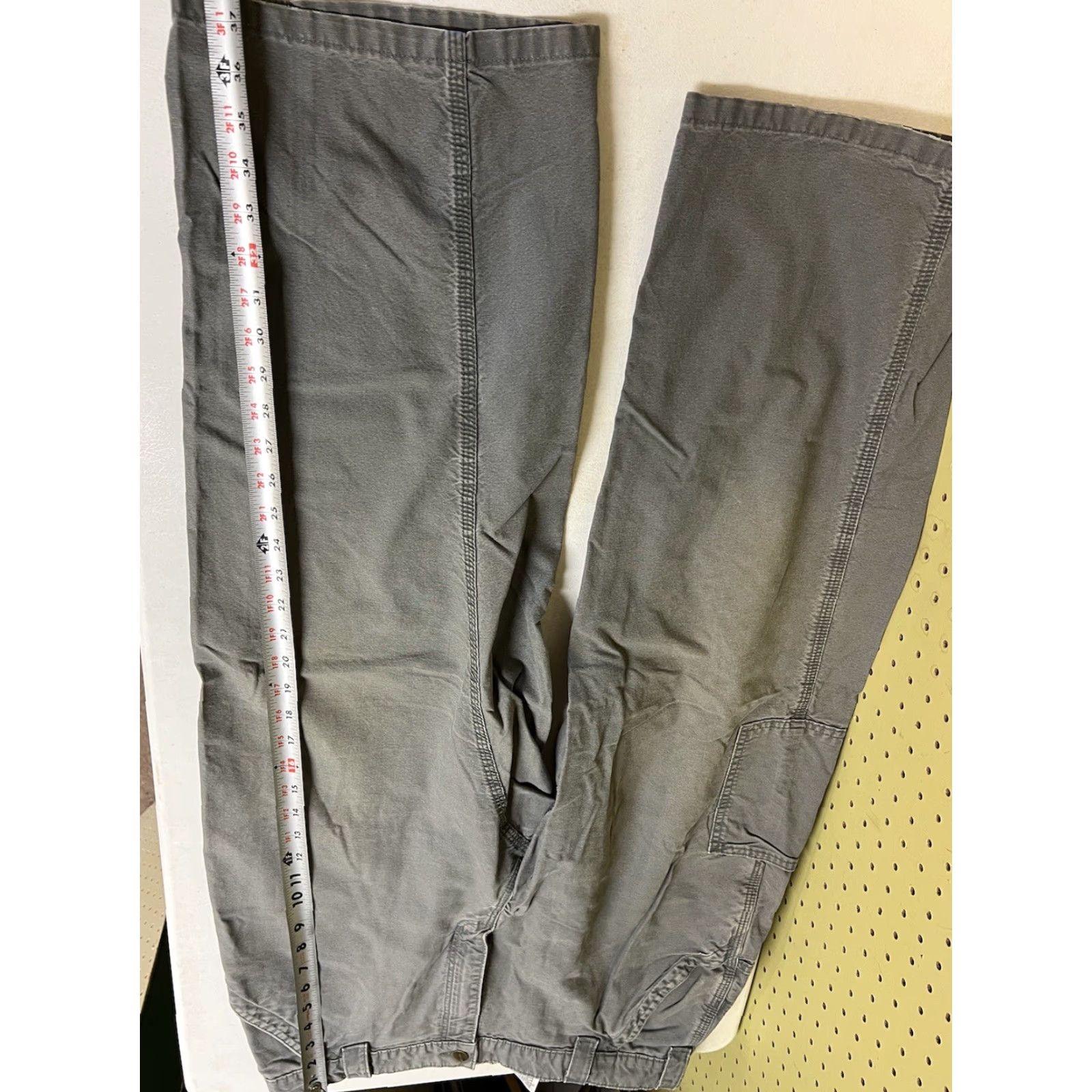 Carhartt VINTAGE Carhartt B151 Carpenter Work Pants Mens 36x28 Gray Cotton Straight Leg Casual Workwear Flags Logo Size US 36 / EU 52 - 7 Thumbnail