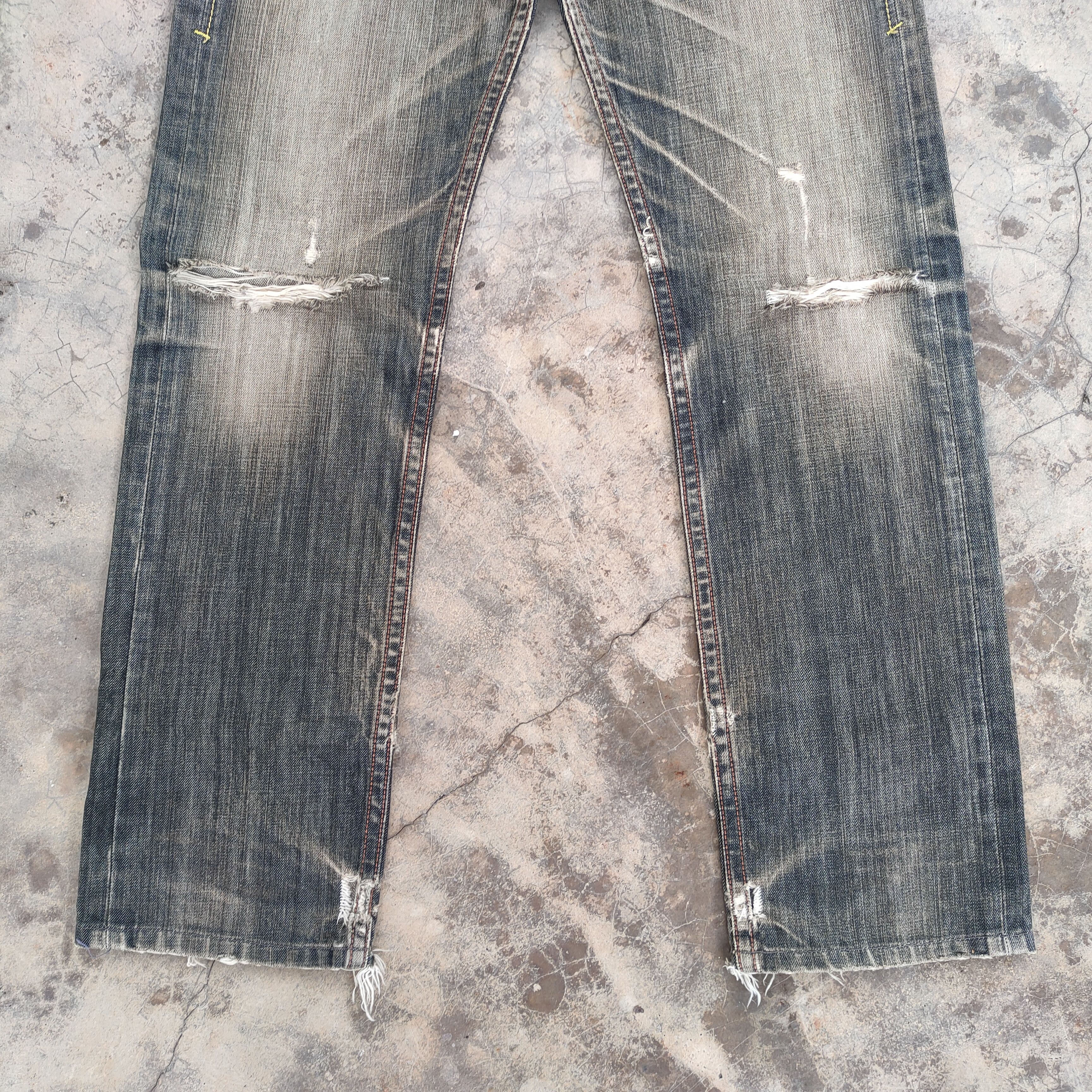 Levi's Vintage Clothing VINTAGE LEVI'S BLACK RUSTY RIPPED DENIM JEANS PANTS Size US 32 / EU 48 - 4 Thumbnail