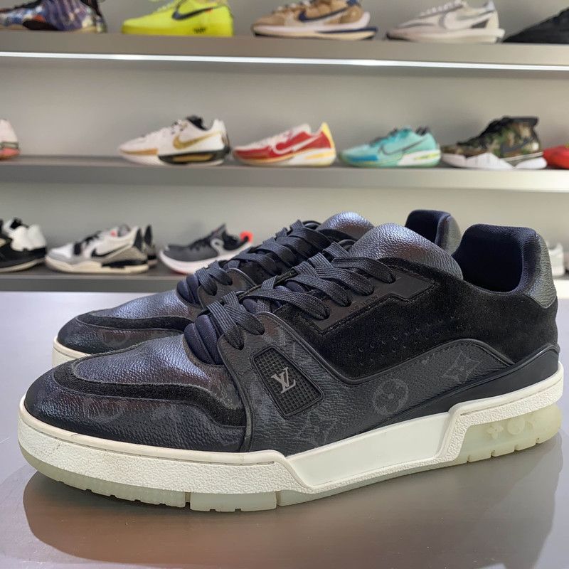 Louis Vuitton Louis Vuitton Fashion Trainer Low-Top Sneakers for Men 0079 Size US 8.5 / EU 41-42 - 1 Thumbnail
