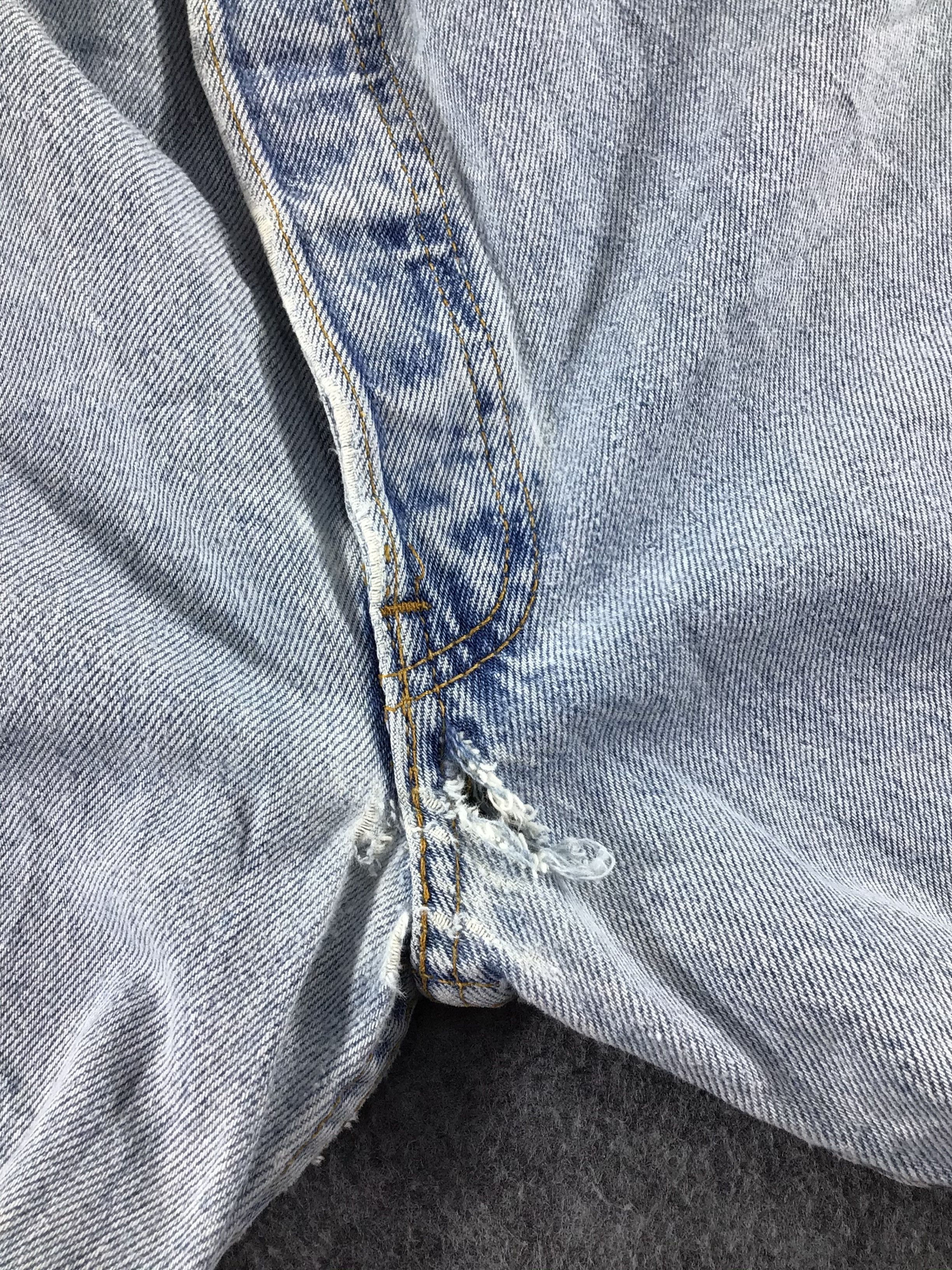 Levi's Vintage 90s Levis 501 Jeans Stone Washed Denim -J431 Size US 33 - 8 Thumbnail
